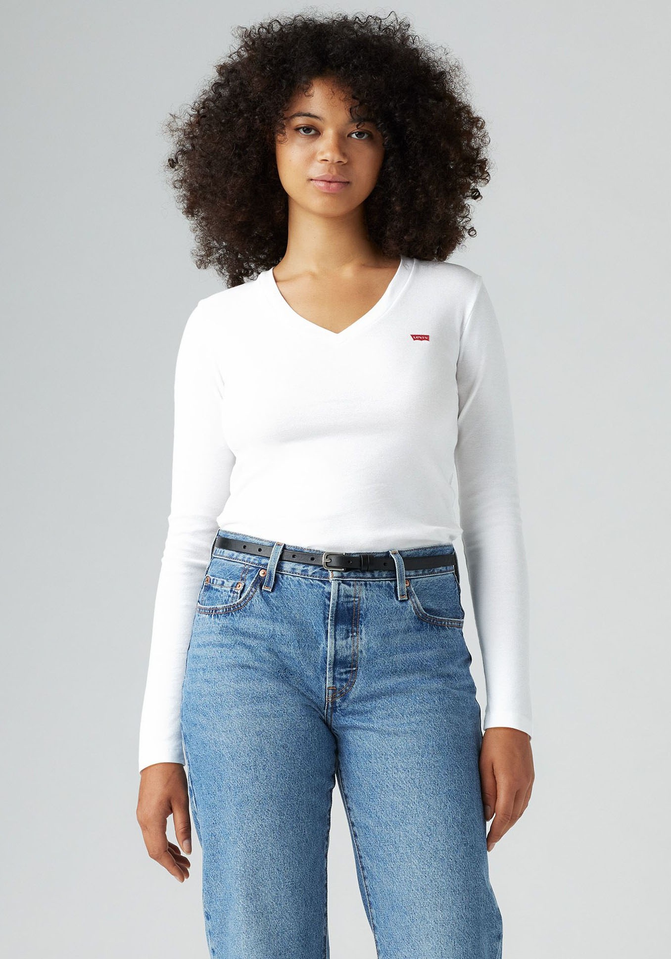 Levis Langarmshirt "ESSENTIAL HM LS VNECK", mit Logo Stickerei günstig online kaufen