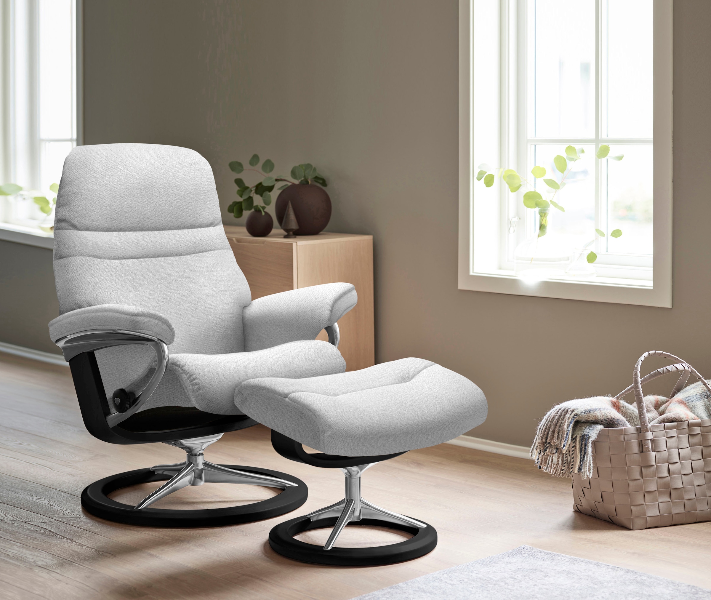 Stressless® Relaxsessel »Sunrise«, (Set, Relaxsessel mit Hocker), mit Signature Base, Größe M, Gestell Schwarz