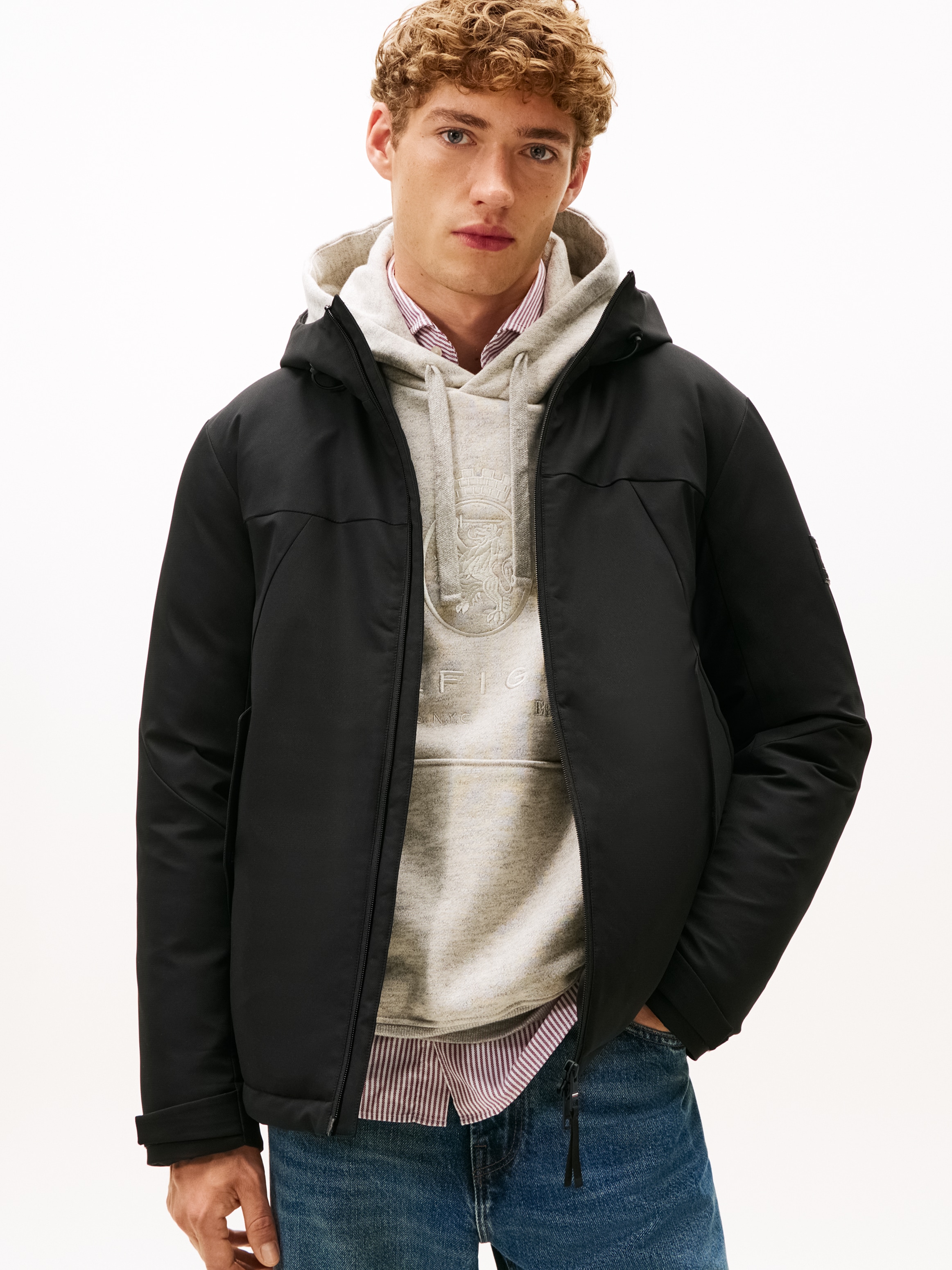 Tommy Hilfiger Funktionsjacke "TECH HOODED SHORT PADDED JACKET", mit Kapuze günstig online kaufen