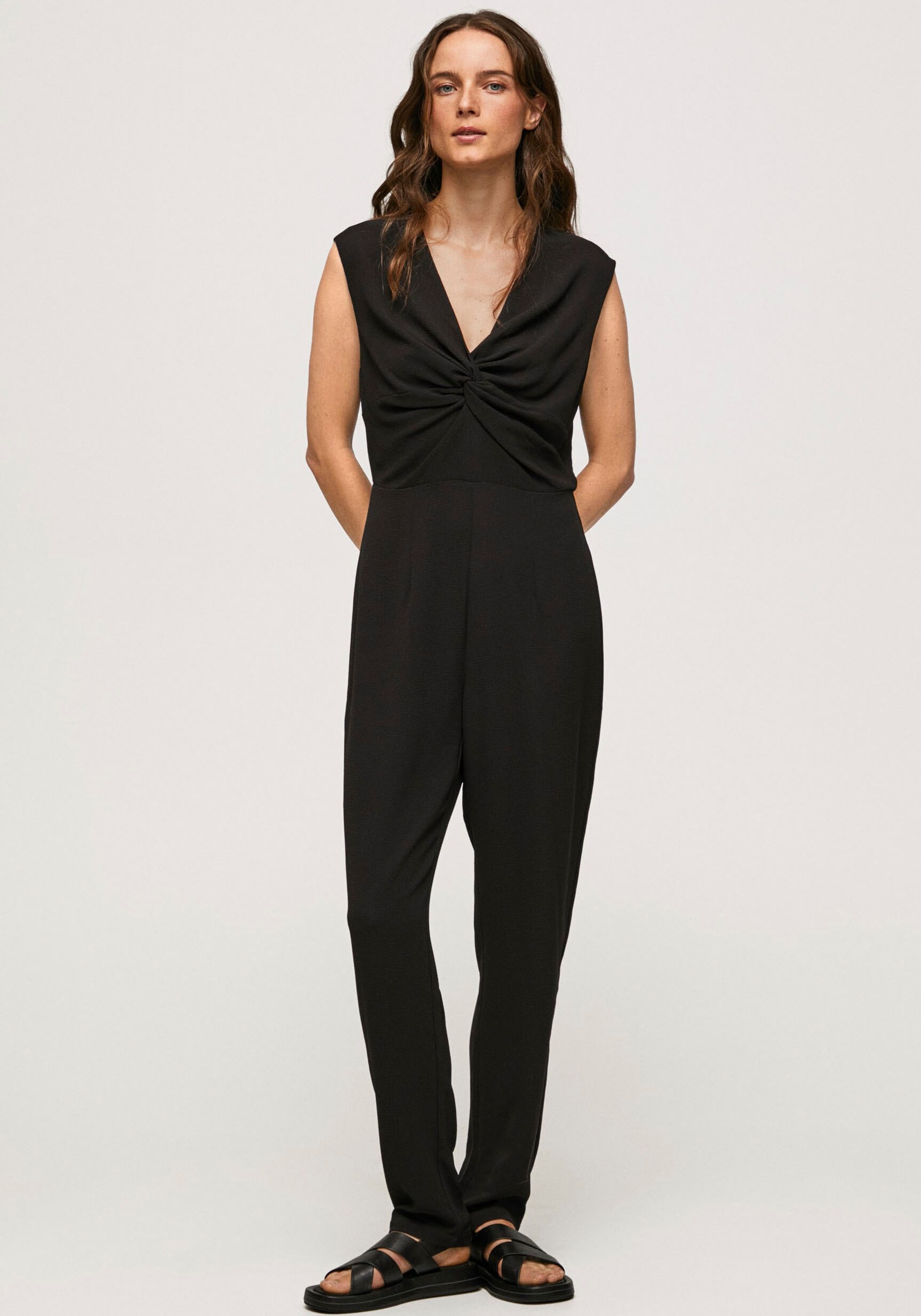 pepe jeans -  Jumpsuit "PIPER", mit Knotendetails und Falten am Ausschnitt