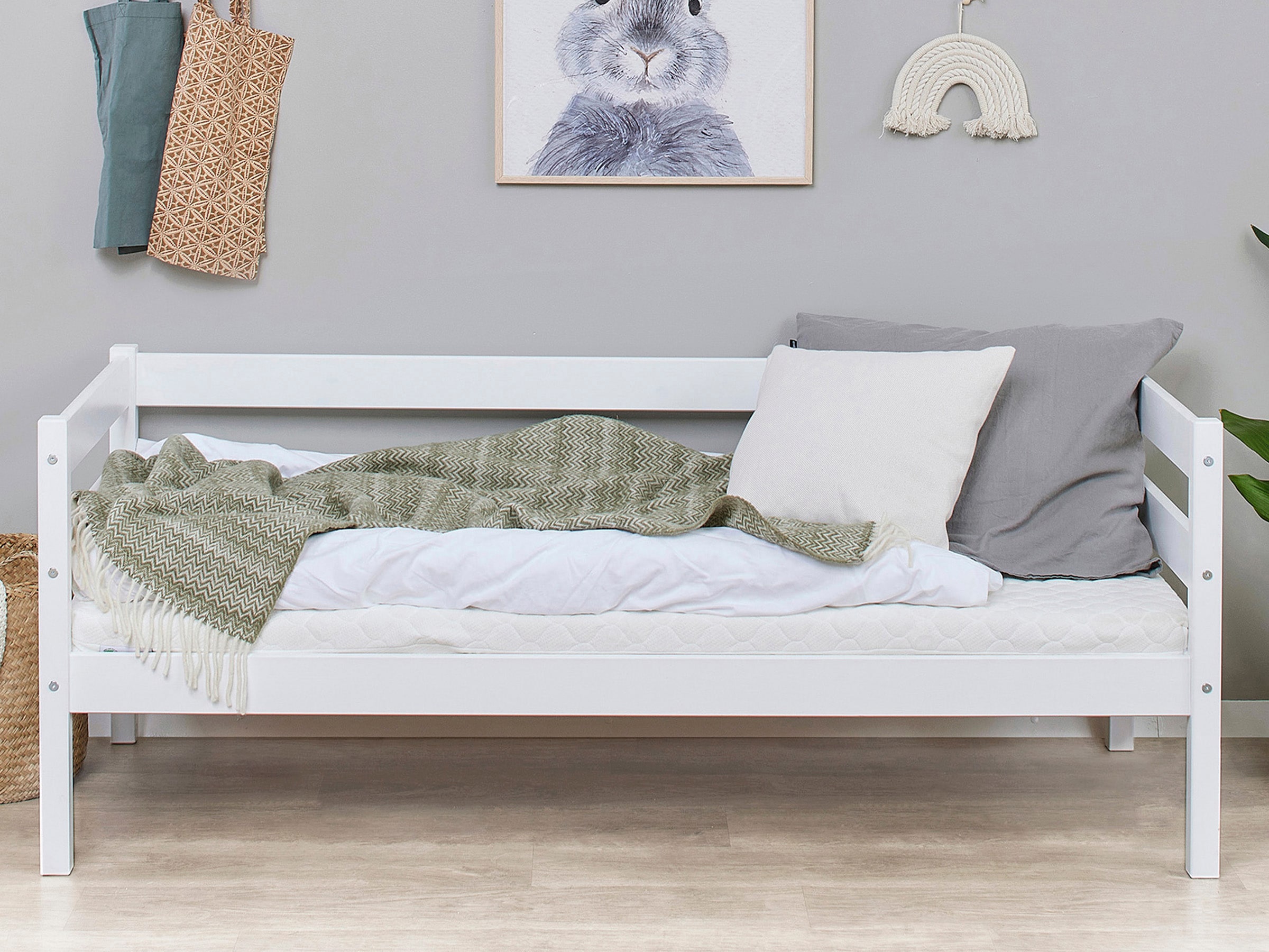 Hoppekids Einzelbett »ECO Comfort Kinderbett, Kiefer Massivholz, Jugendbett inkl. Rollrost« 70x160 cm, wahlweise in verschieden Farben/ Matratze/ Absturzsicherung
