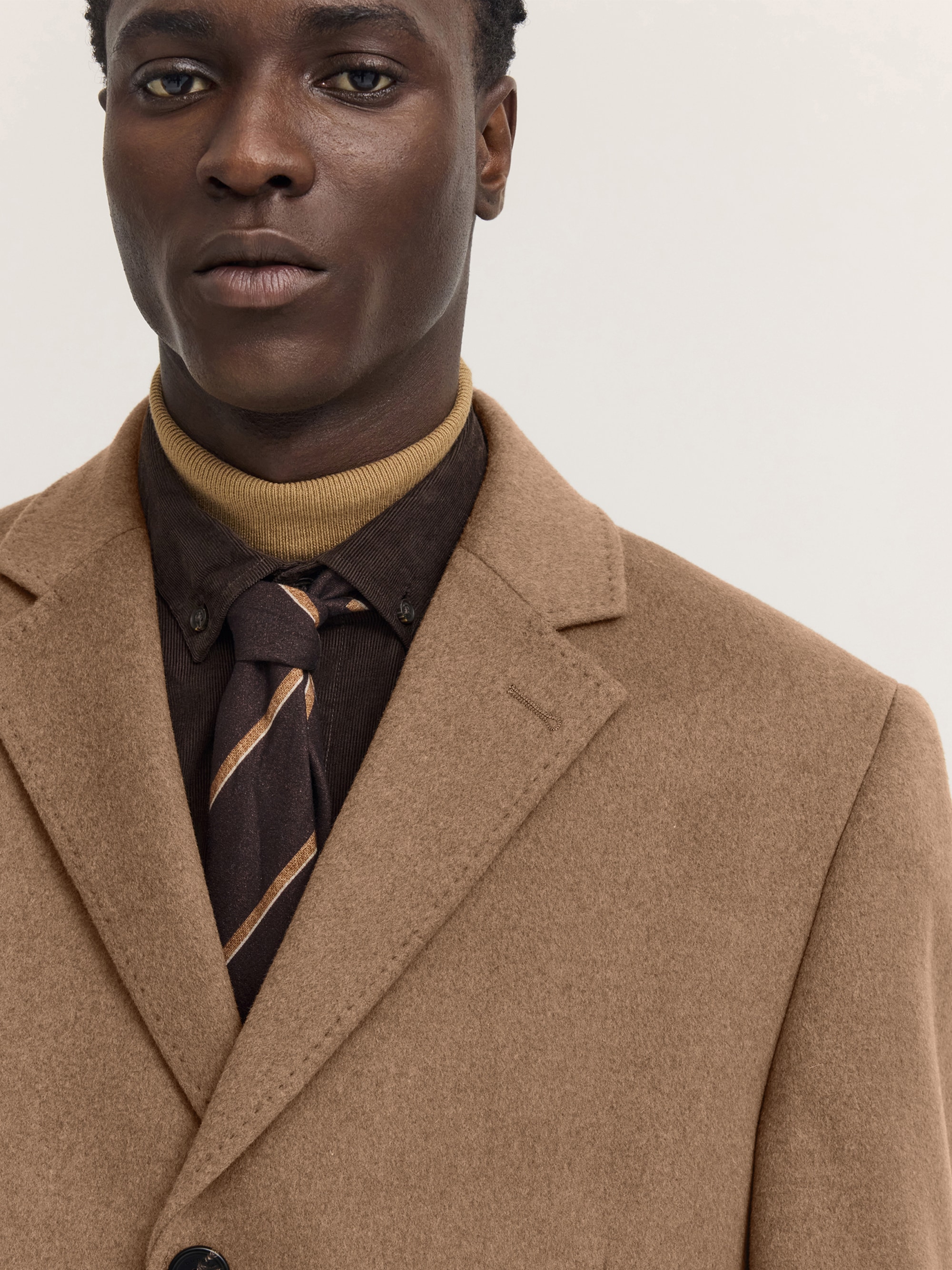 bugatti Kurzmantel »Modern Fit« Modern Fit Woll-Kaschmir Reverskragen