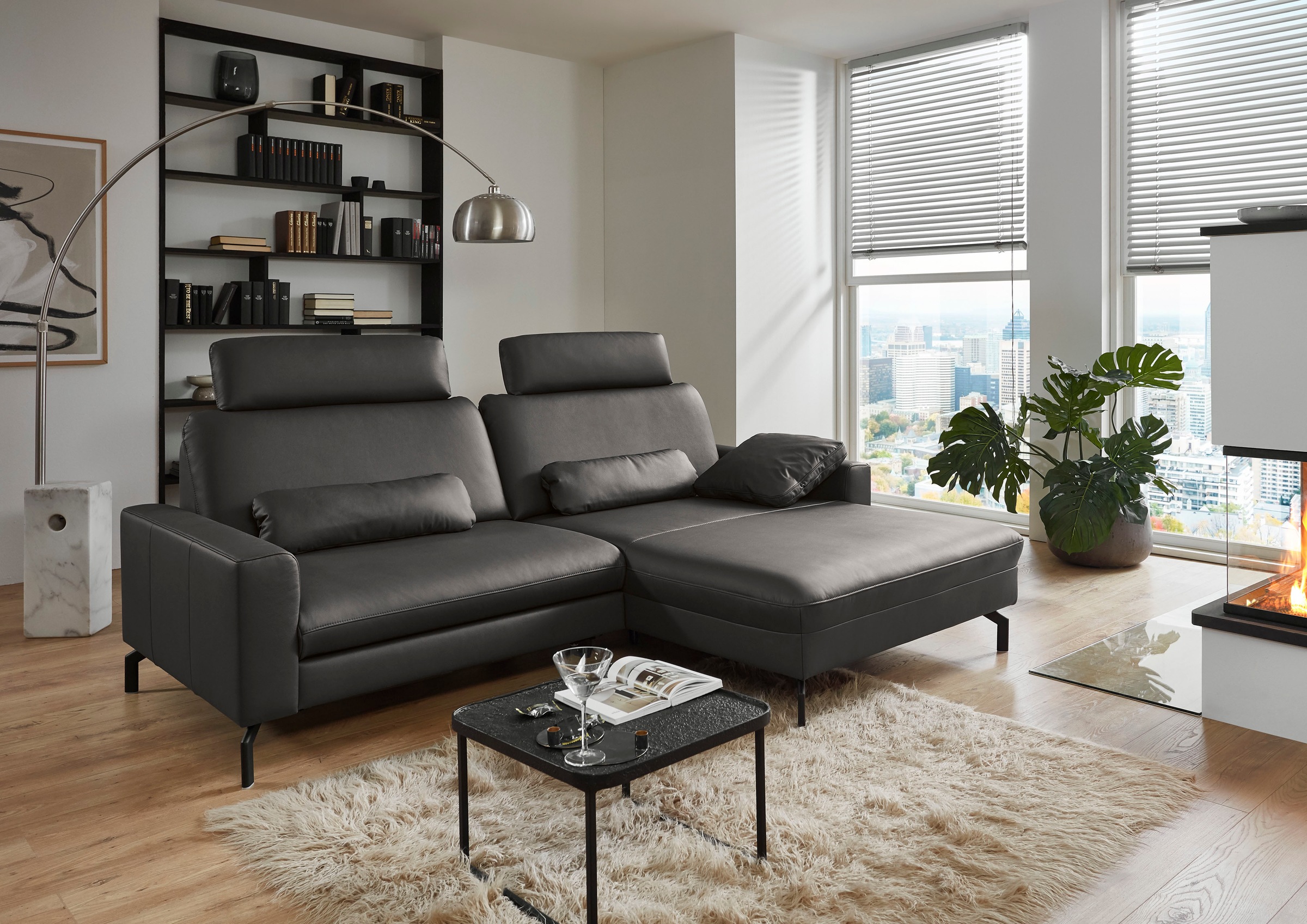 Die PlanBar Ecksofa »PN-EM20028 L-Form mit Kopfstützen«, wahlweise mit motorischem Canape