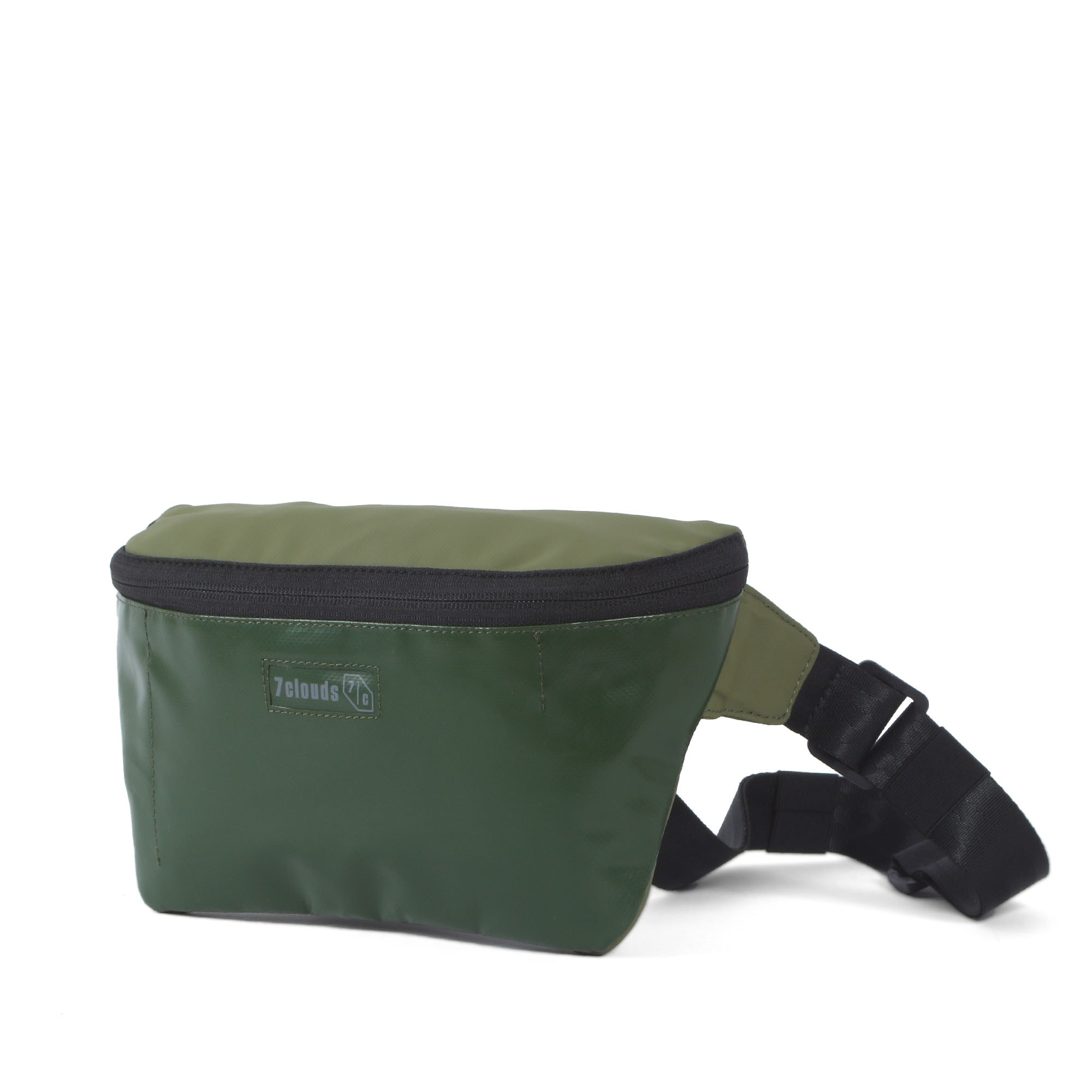 7clouds Umhängetasche »Cobi 7.1«, mit recyceltem PET