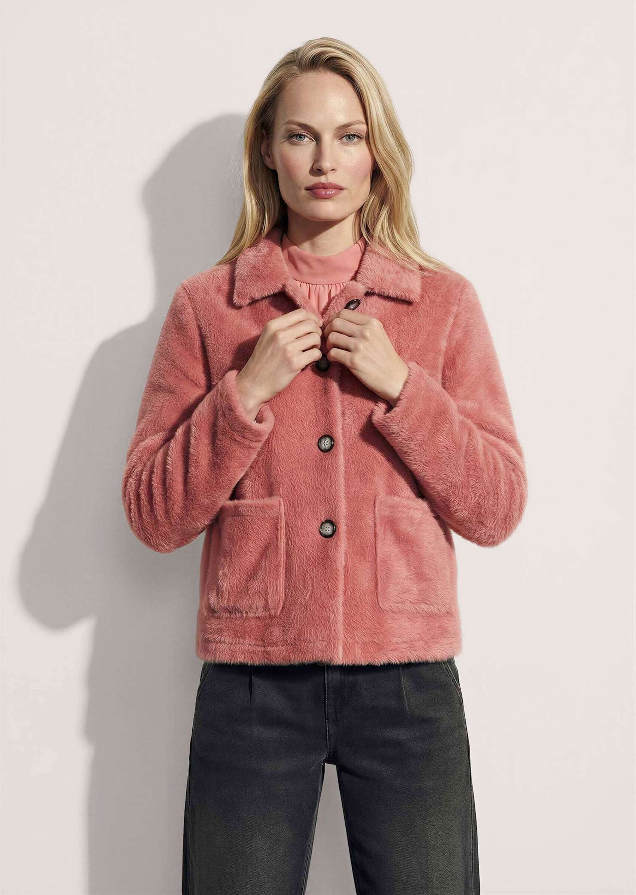 MADELEINE Kurzjacke »Jacke Kuschelige Jacke in Boxy-Form«