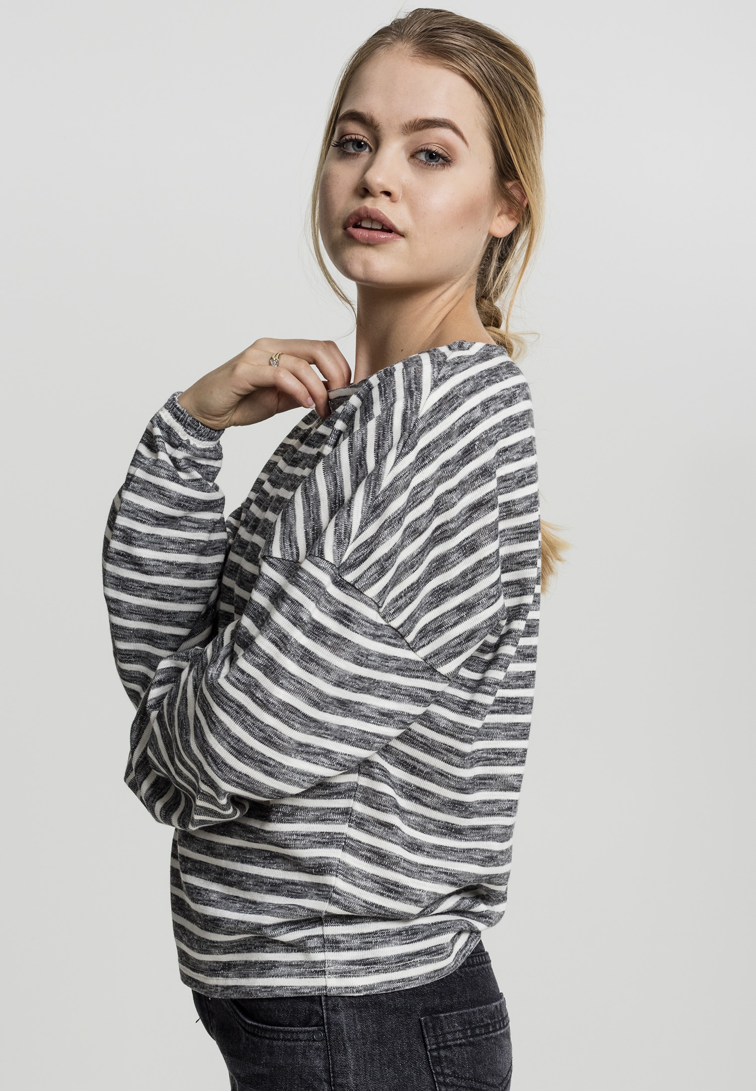 URBAN CLASSICS Sweater »Urban Classics Damen Ladies Oversize Stripe Pullover«, (1 tlg.)