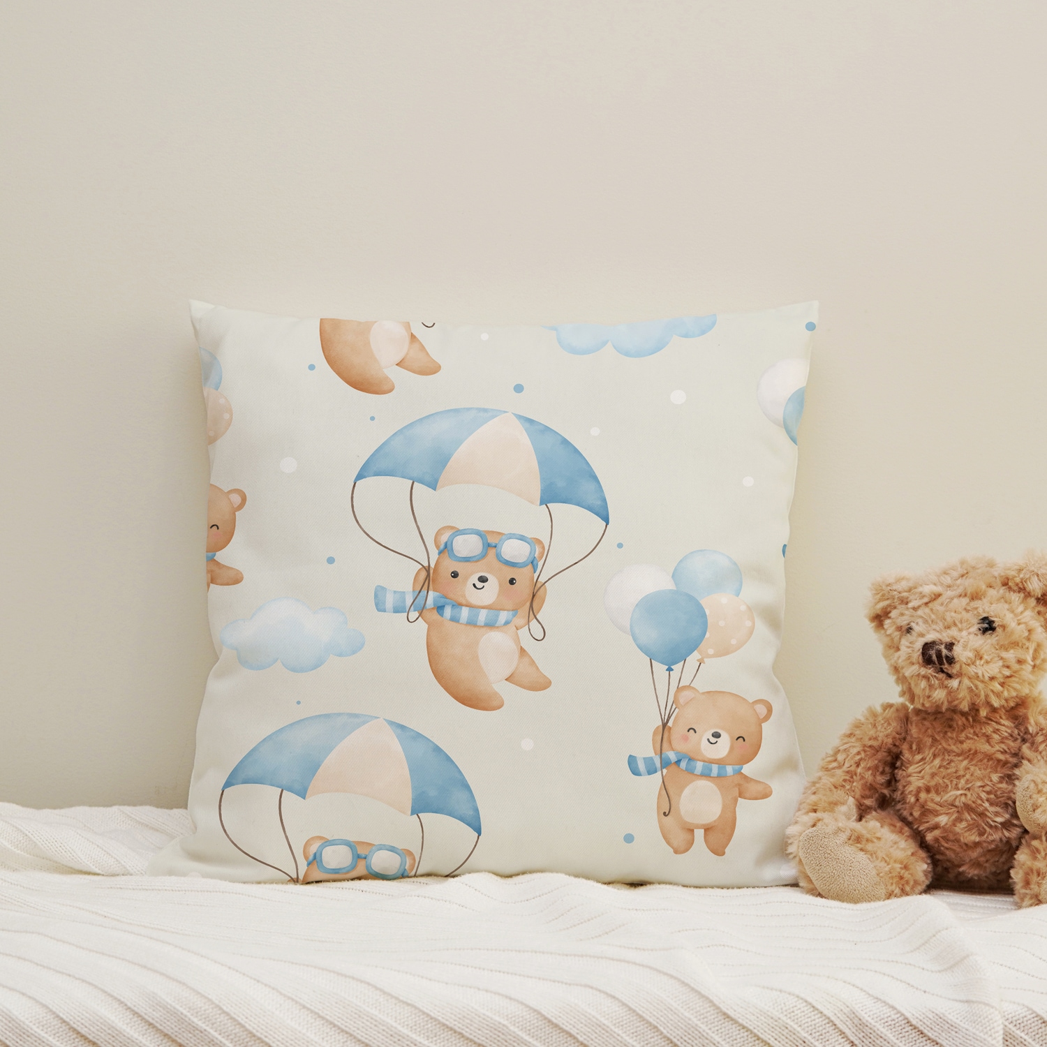 queence Dekokissen "Bär mit Fallschirm" Kissenhülle mit HD Premium Druck, geruchsneutral, 40x40cm