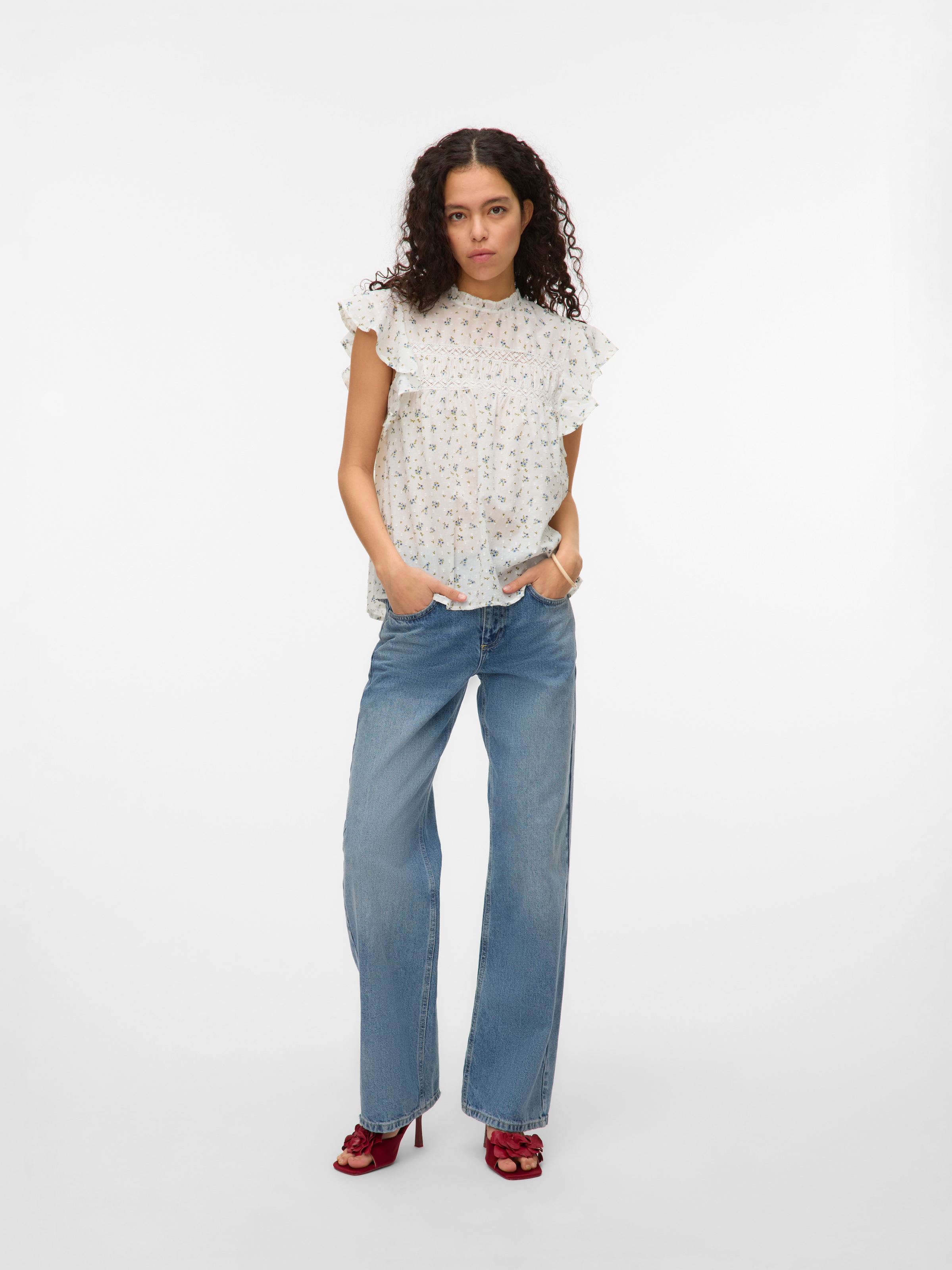 Vero Moda Blusenshirt »VMTRINE SL LACE TOP WVN NOOS«