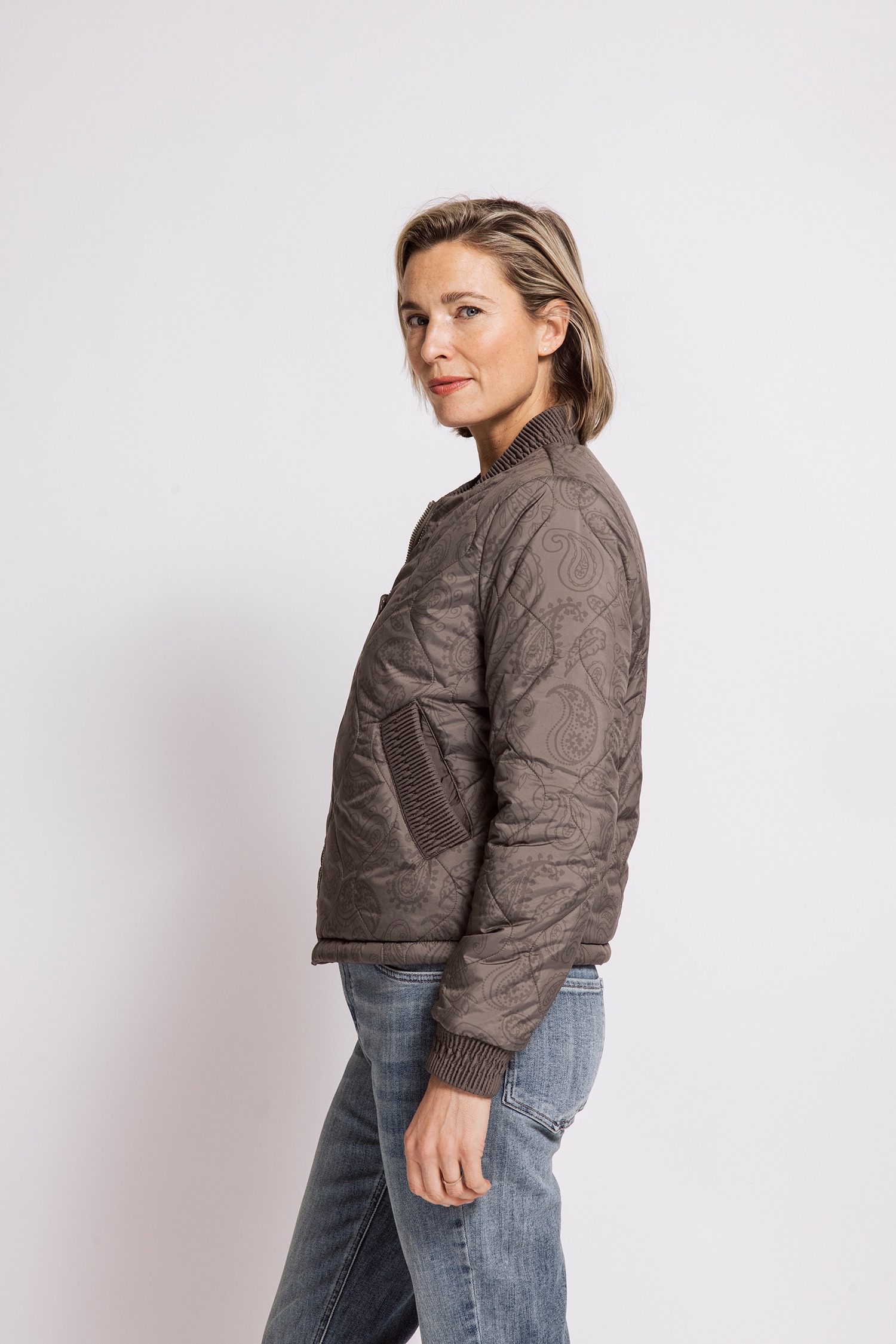 Zhrill Kurzblazer »SARAH« Blouson-Jacke im modernen Stil / Paisley-Muster / Reißverschluss
