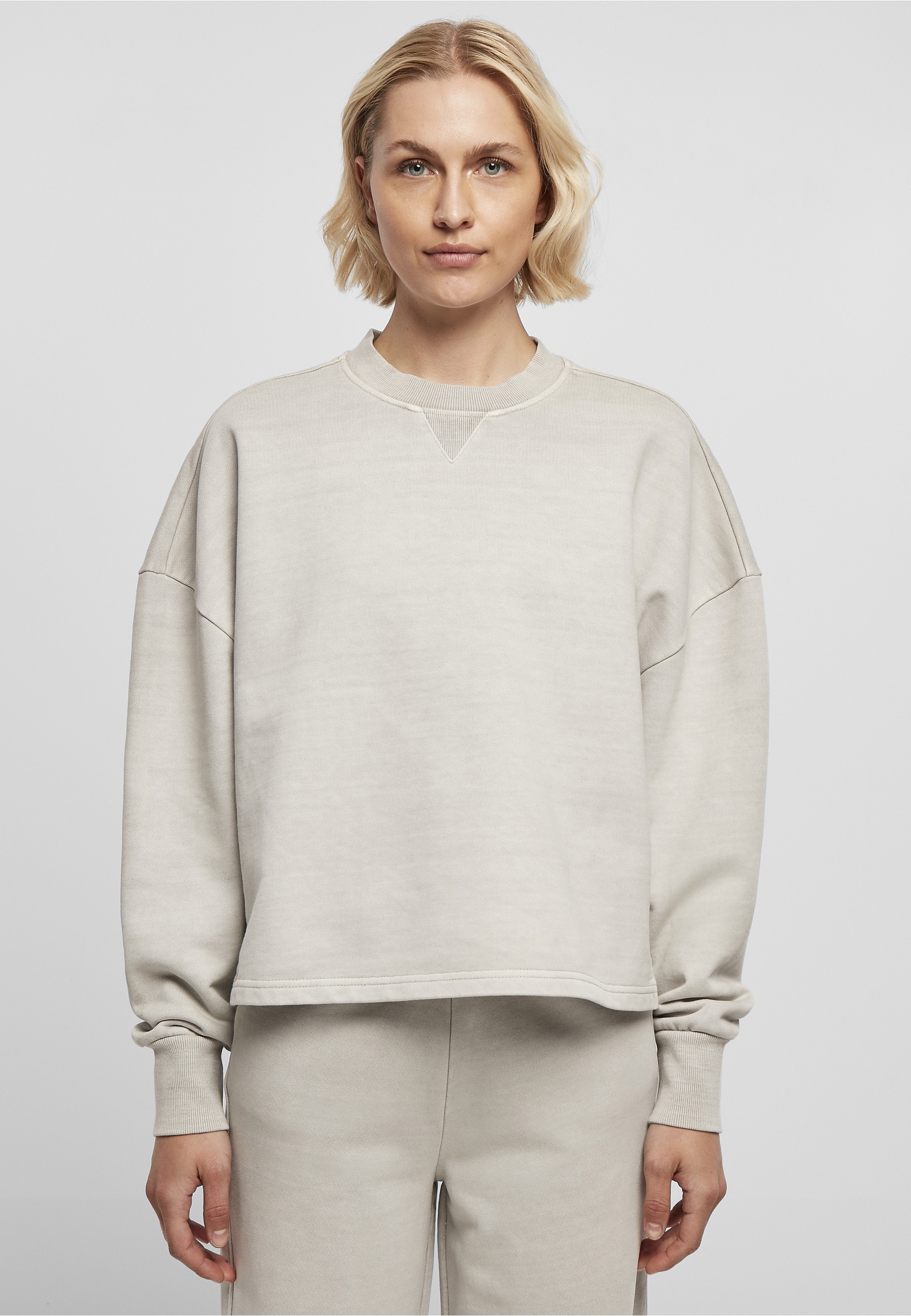 URBAN CLASSICS Sweater »Urban Classics Damen Ladies Heavy Terry Garment Dye Crewneck«, 1 Stk.
