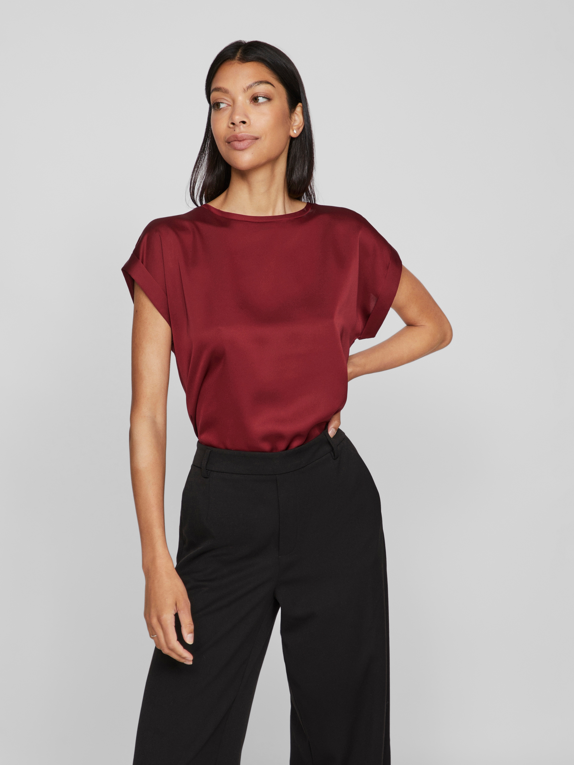 Vila "VIELLETTE S/S SATIN TOP - NOOS" Kunstfaser, regular fit