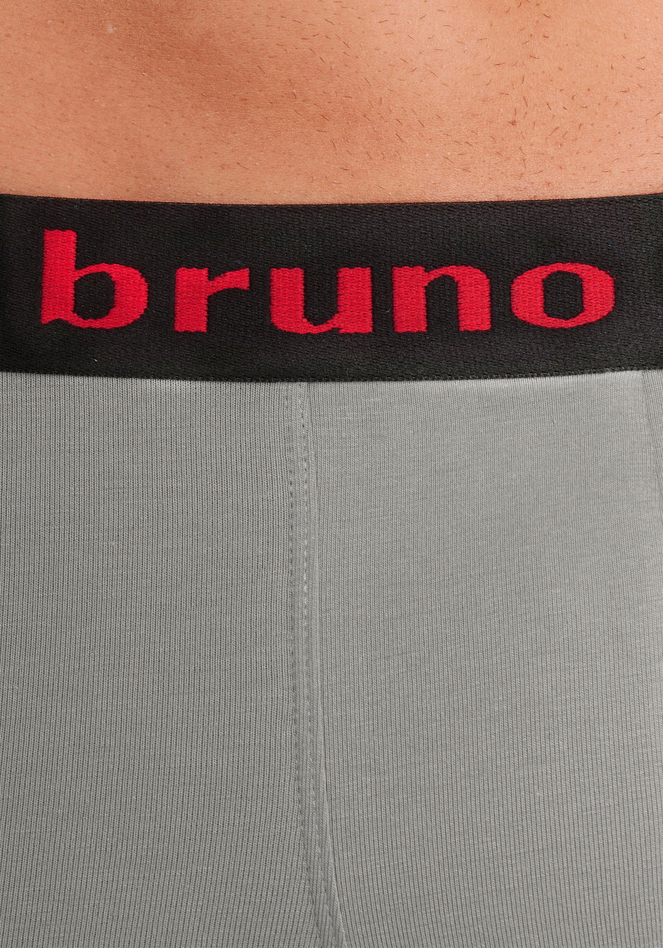 Bruno Banani Hipster, (Packung, 4 St.), knapp sitzende Boxershorts mit Logo Webbund aus Baumwollmischung