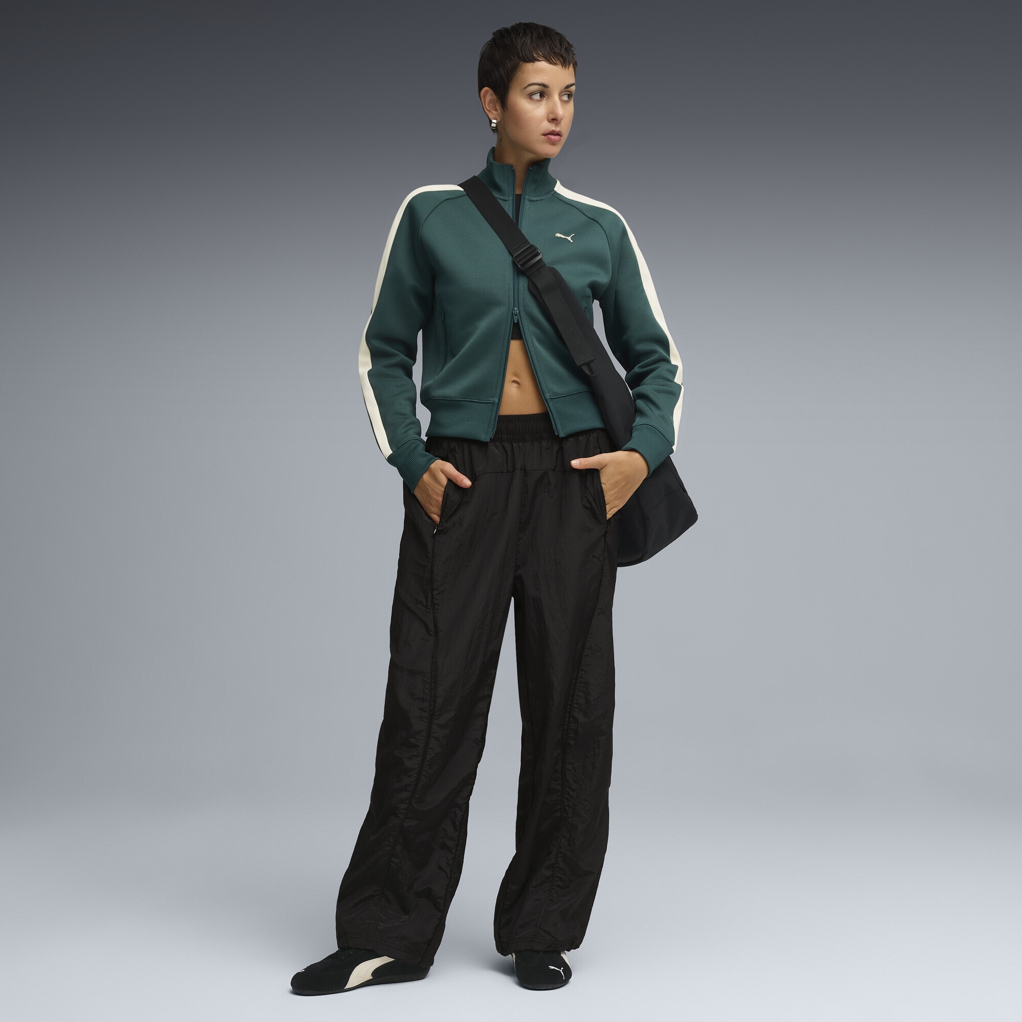 PUMA Trainingsjacke »T7 ALWAYS ON Kurze Trainingsjacke Damen«