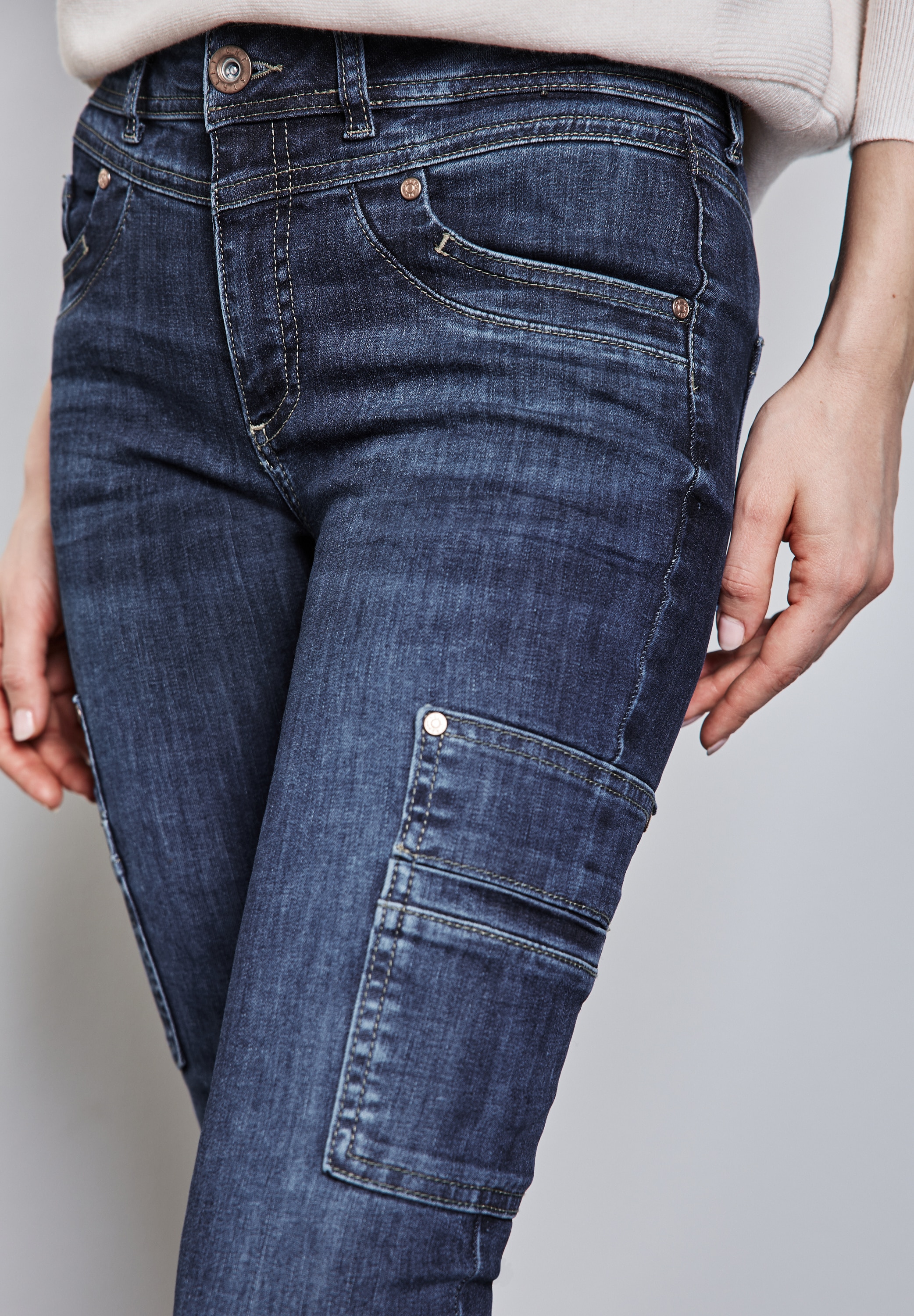 STREET ONE Regular-fit-Jeans »Style YORK«, mit Cargo-Look Taschen