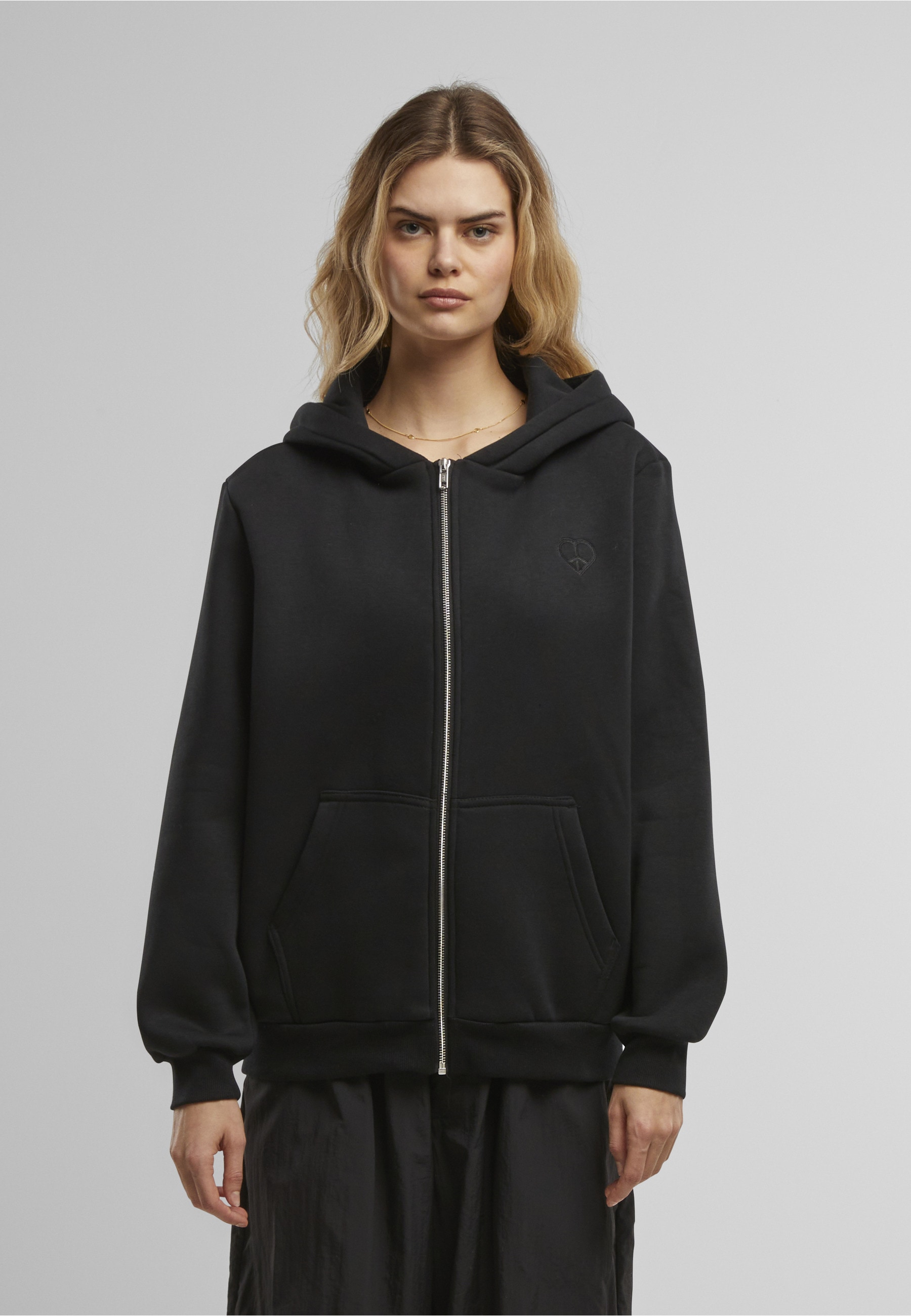 Miss Tee Sweatjacke »Miss Tee Peace Sign EMB Fluffy Zip Hoody«