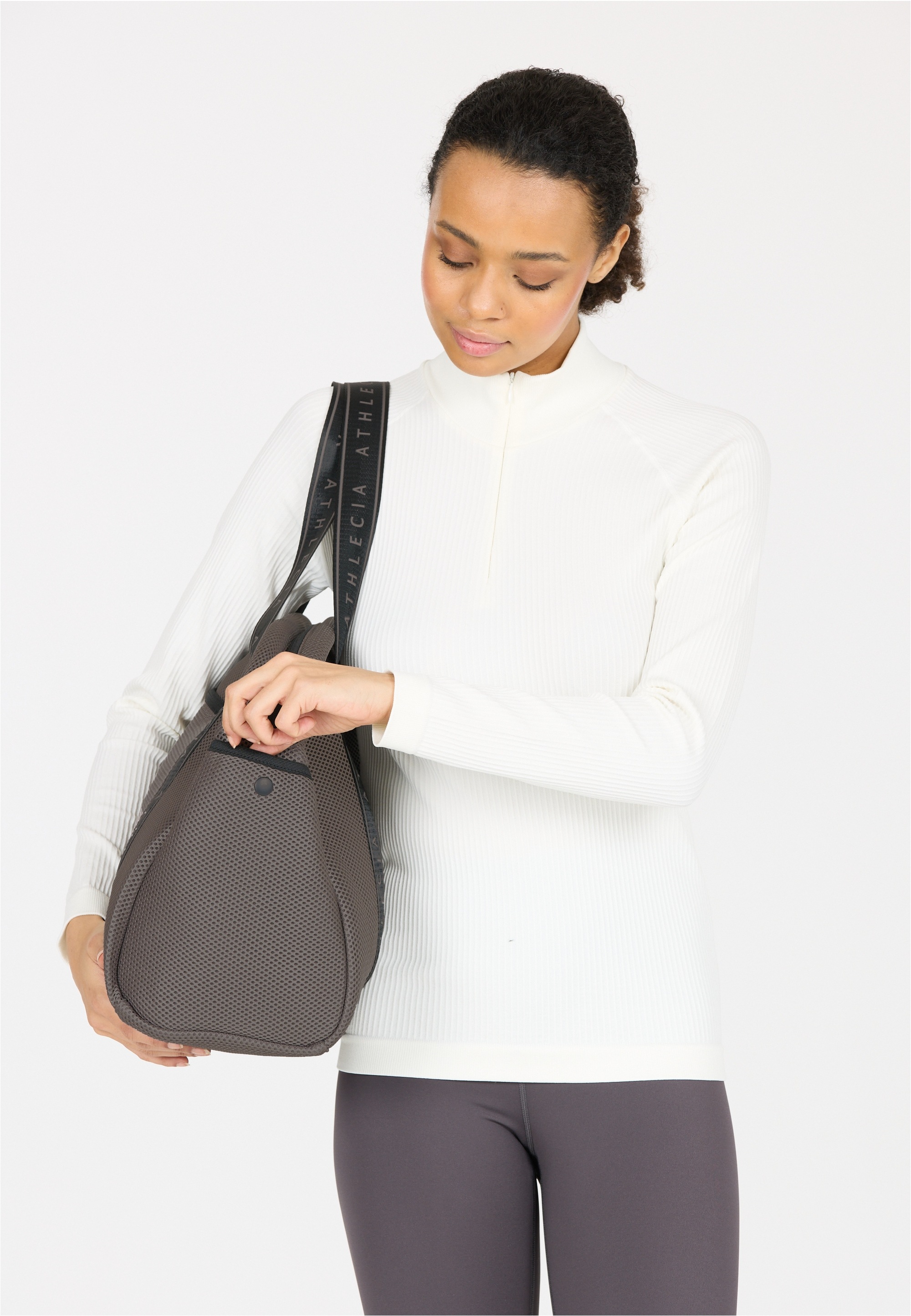 ATHLECIA Sporttasche »Eshely« aus strapazierfähigem Material