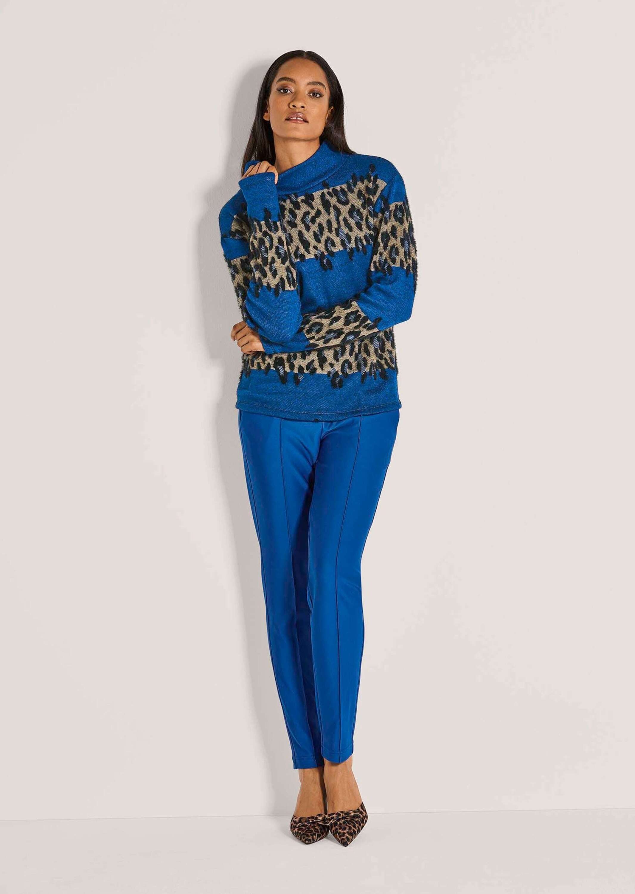 MADELEINE Langarmshirt »Sweatshirt Leo-Design Pullover mit Stehkragen«