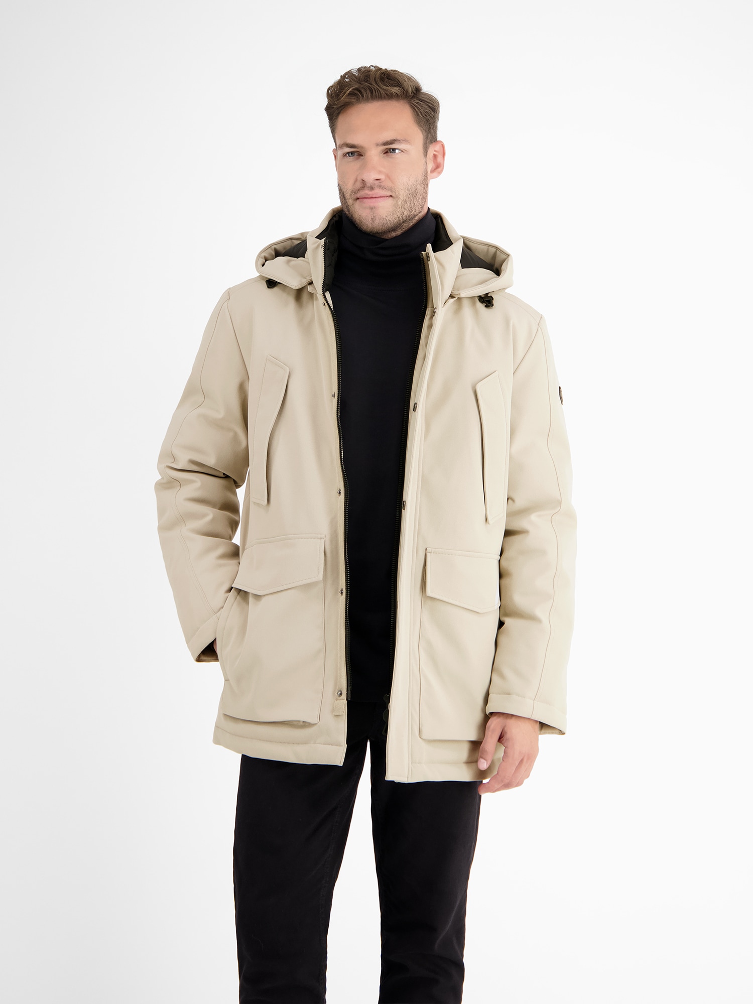 LERROS Parka »LERROS Gefütterter Winter-Parka mit Funktionen«, mit Kapuze, Wasser- und windabweisend, atmungsaktiv