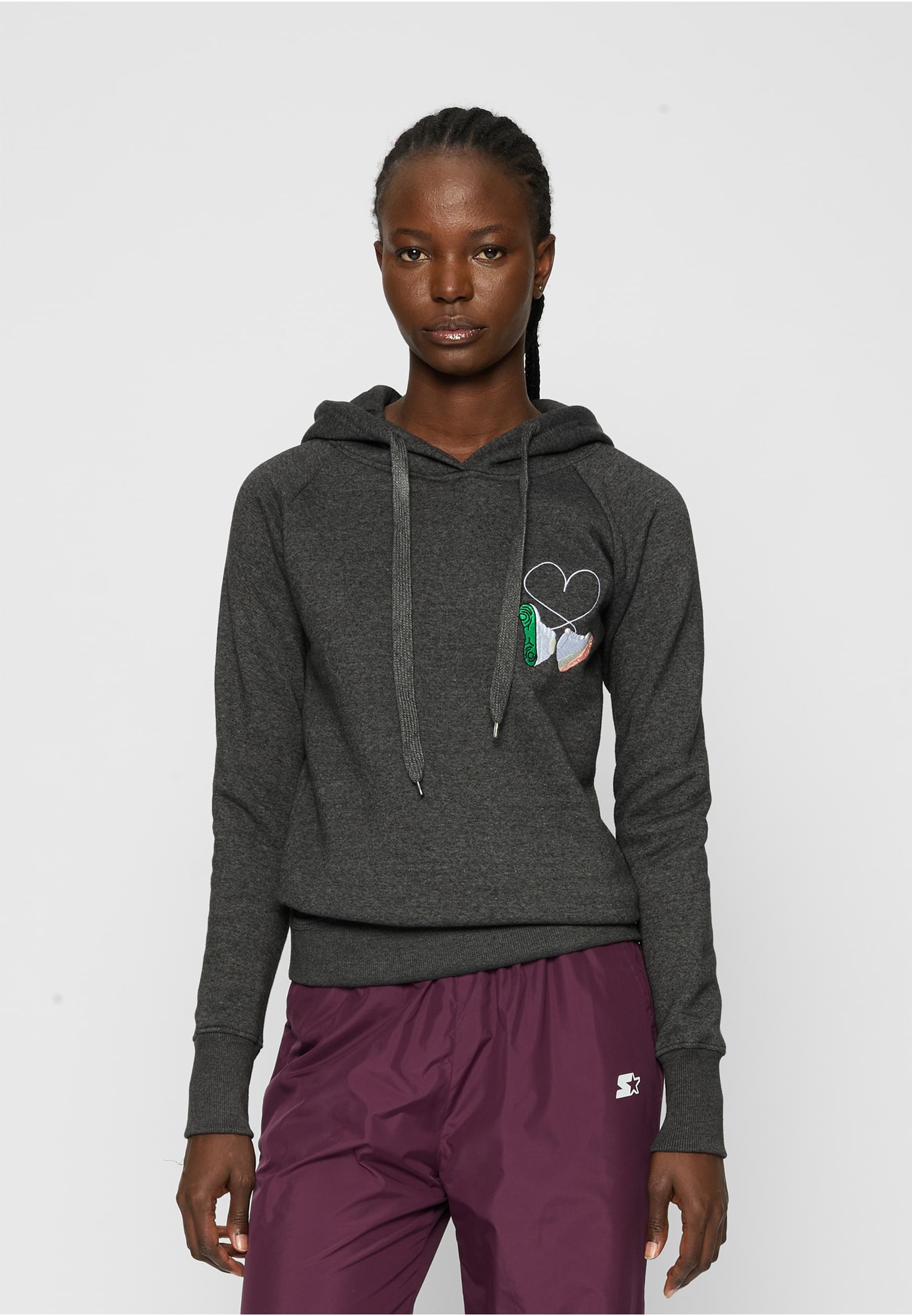 MisterTee Kapuzenpullover »MisterTee Herren Damen Ladies Kicks Love EMB Hoody«, (1 tlg.)