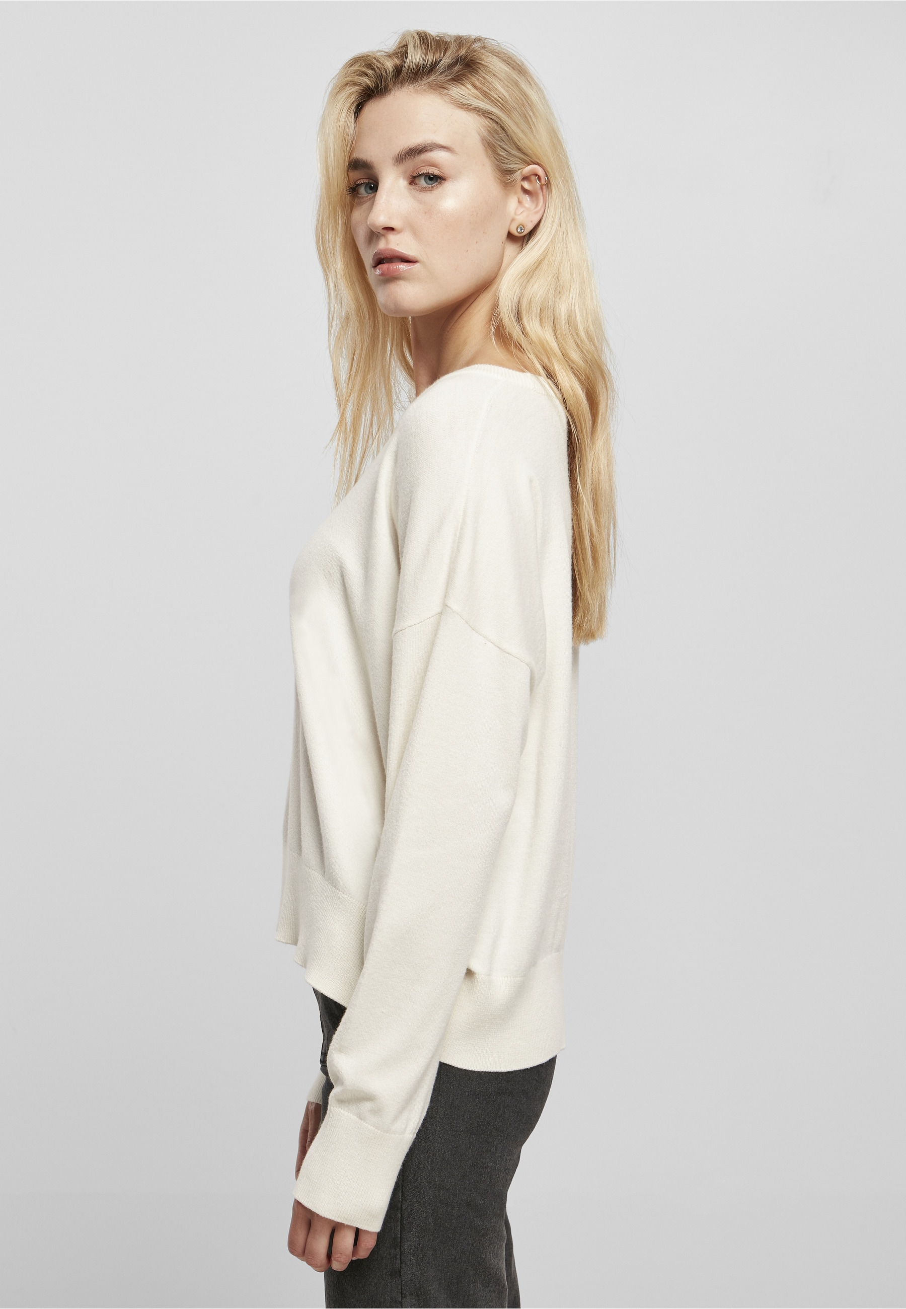 URBAN CLASSICS Fleecepullover »Urban Classics Damen Ladies Eco Viscose Oversized Basic Sweater«, 1 Stk.
