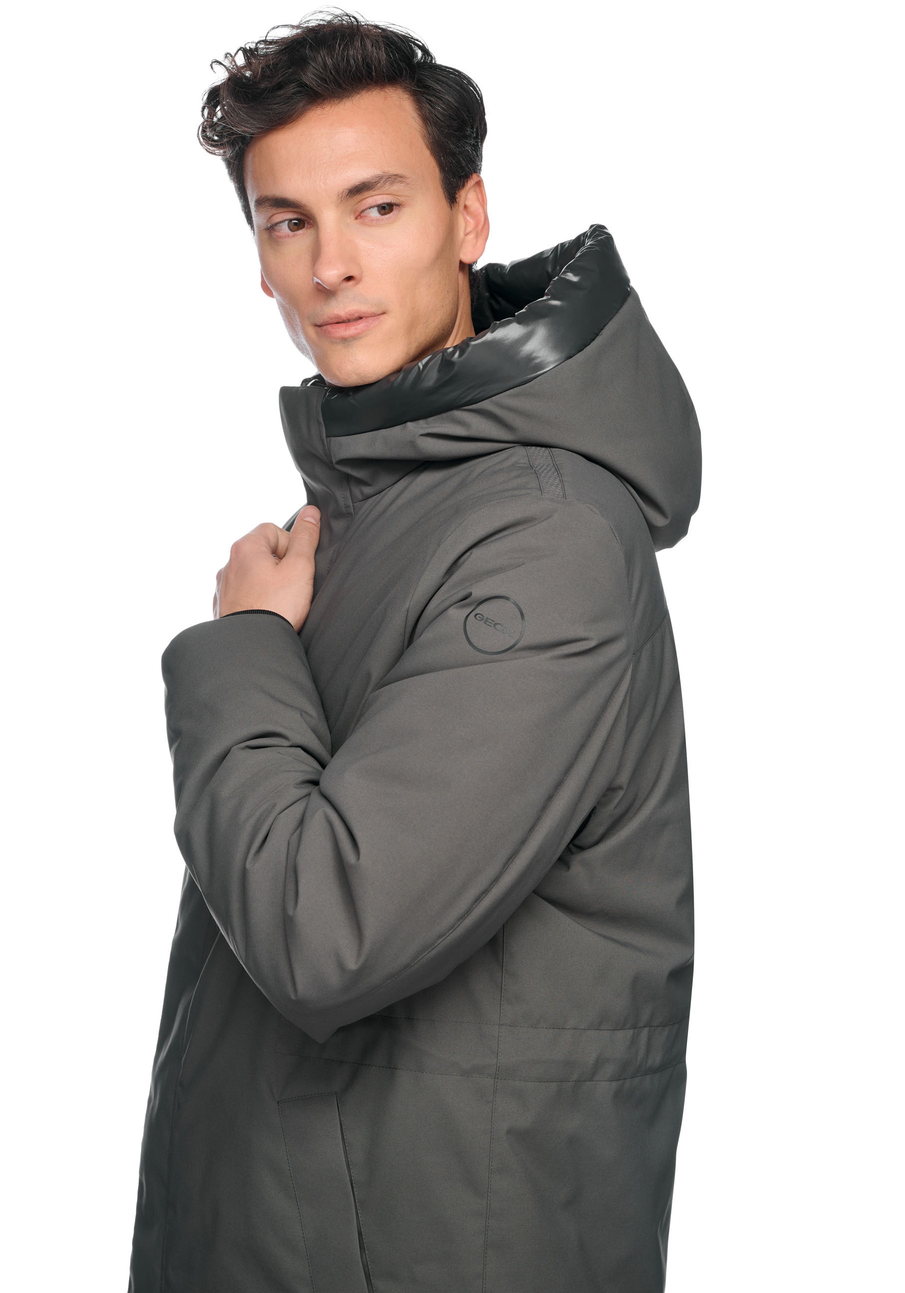 Geox Langjacke »SPHERICA«, mit Kapuze, mit verdecktem Reißverschluss & Druckern, Leistentaschen, Kapuze