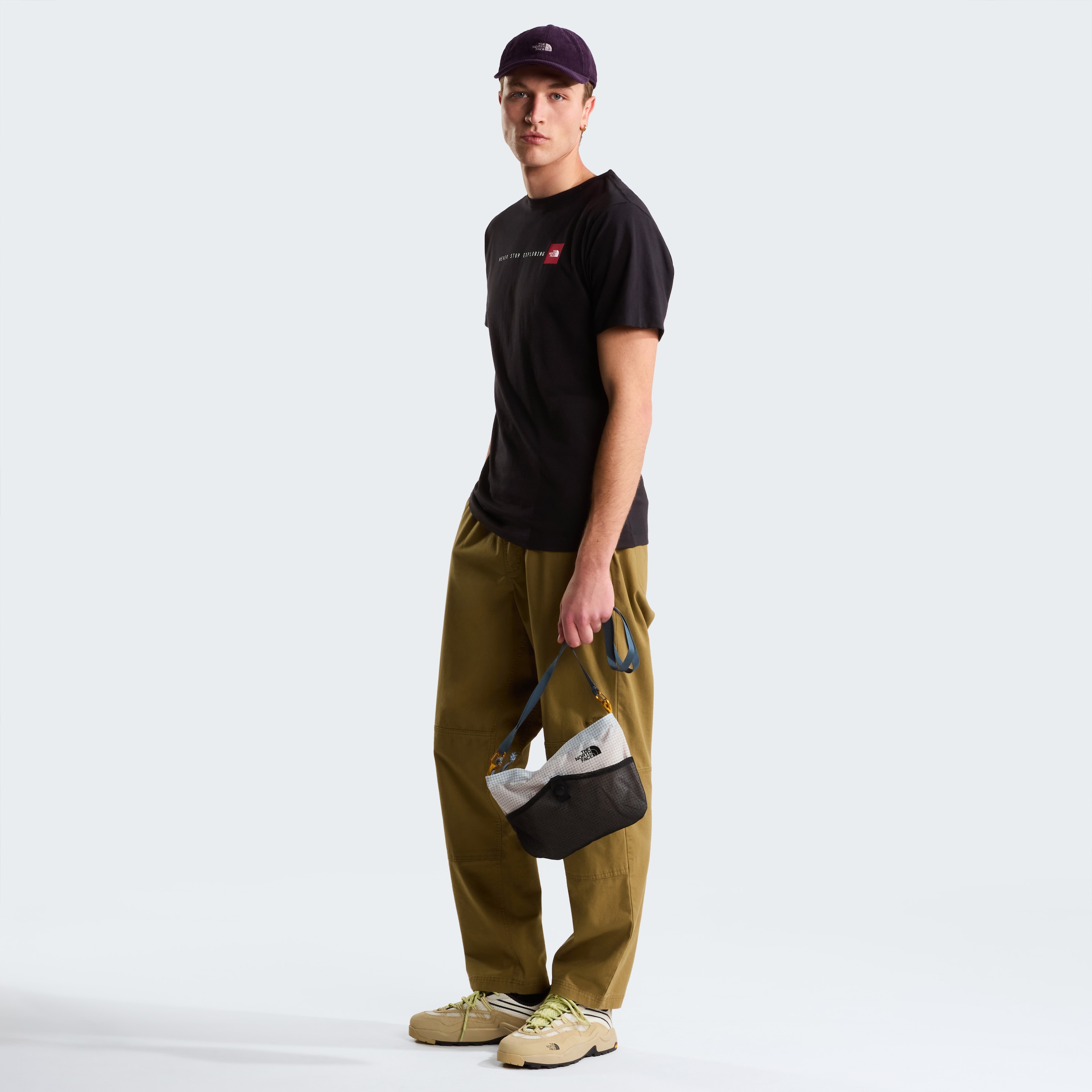 The North Face T-Shirt »M NEVER STOP EXPLORING REGULAR SHORT SLEEVE TEE-GRAPHIC« kurze Ärmel, für Sport und Freizeit, sportlicher Stil