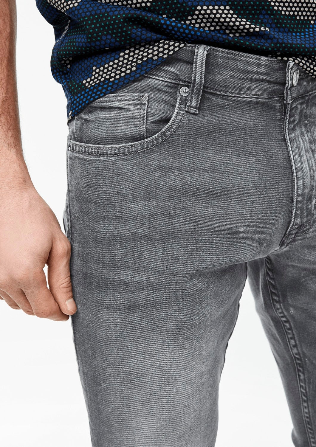 QS 5-Pocket-Jeans, mit leichten Abriebeffekten