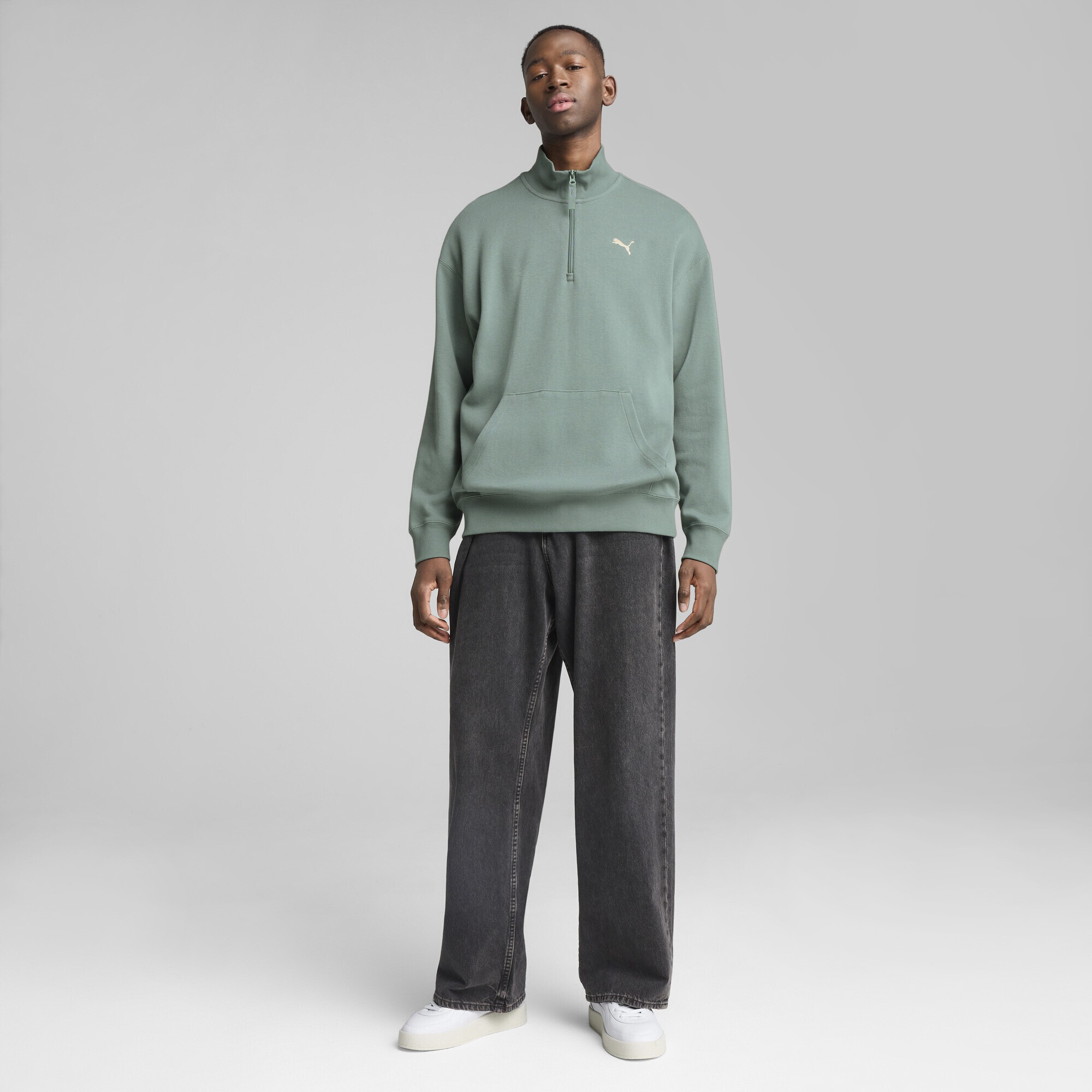 PUMA Sweatshirt »WARDROBE ESS Relaxed Rundhalsshirt mit halblangem Reißverschluss«