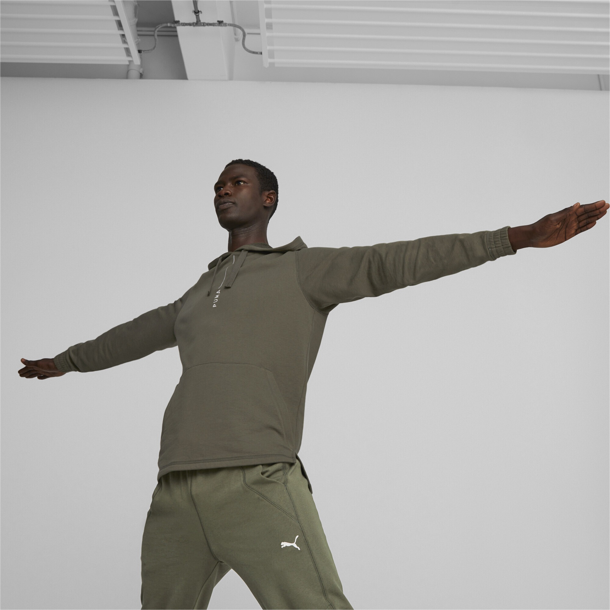 PUMA Trainingspullover »Studio Plastic Free Trainings-Hoodie Herren«