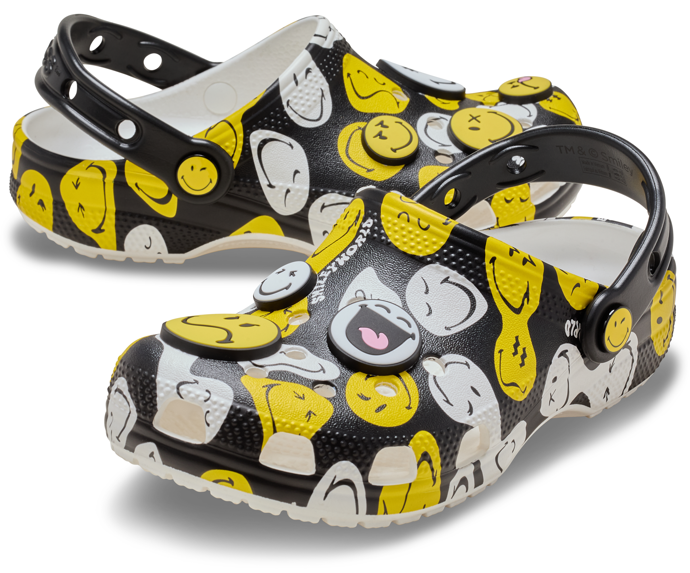 Crocs Clog »Smiley Classic Clog«  Hausschuh, Homeslipper mit allover Muster