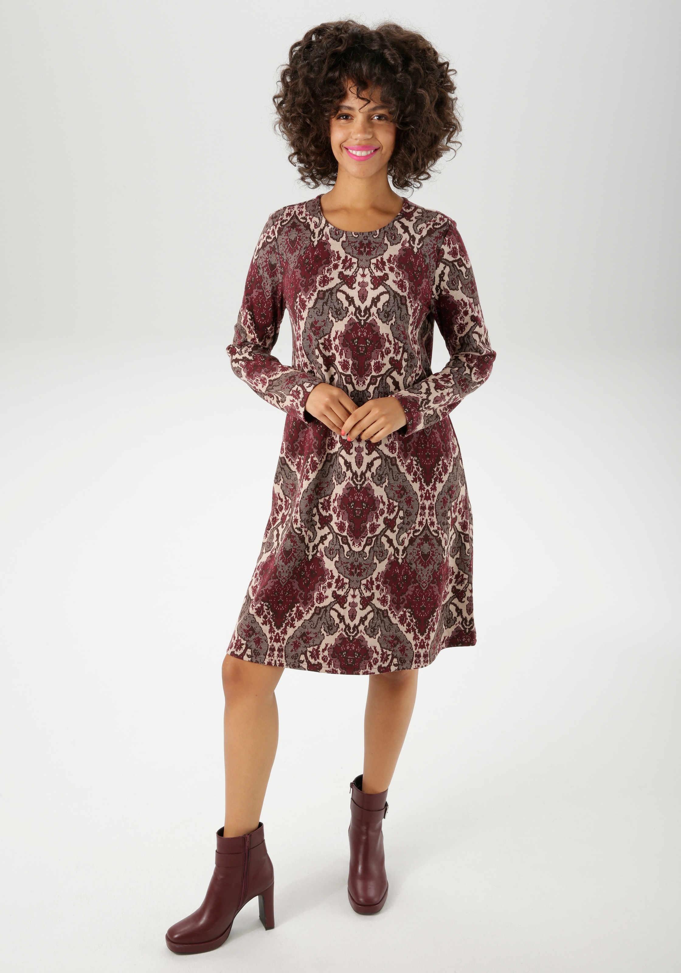 Aniston CASUAL A-Linien-Kleid, mit extravagantem Ornament-Muster - NEUE KOL günstig online kaufen
