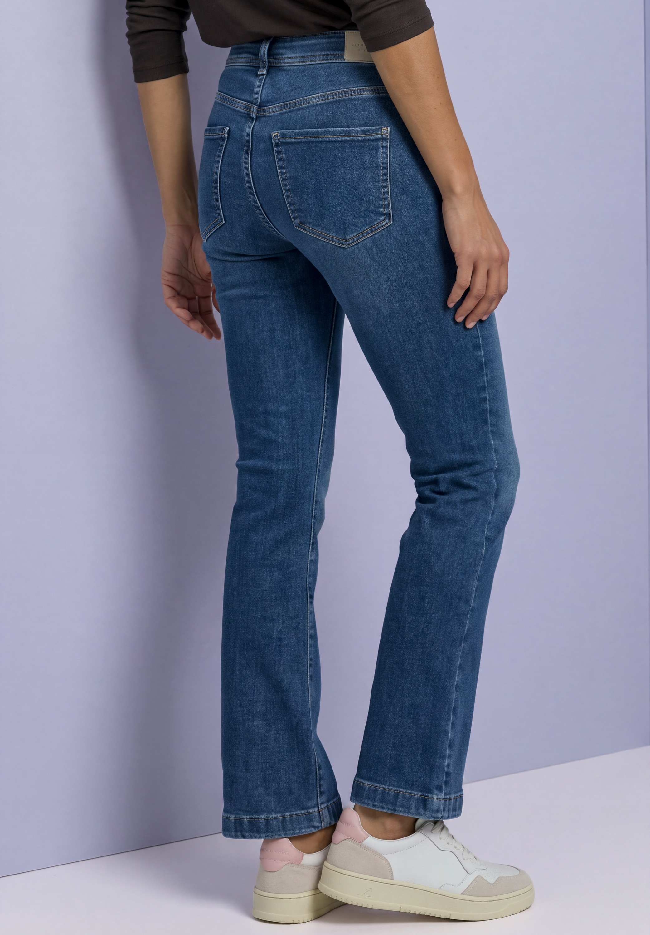 STREET ONE Bootcut-Jeans »Style Blaire« mit Stretch / Slim Fit