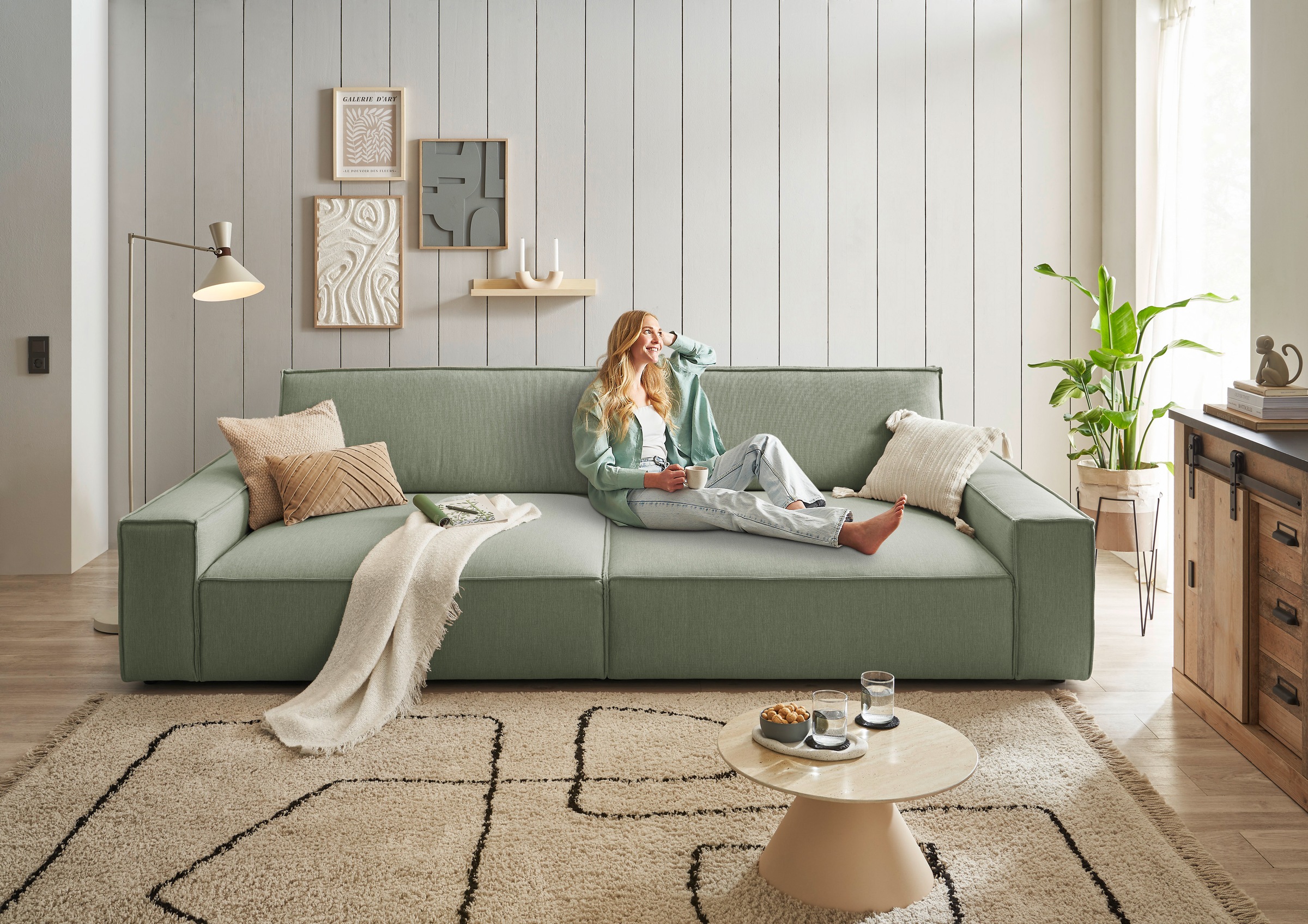 Home affaire Big-Sofa »NEU: SHERWOOD XXL, Big-Sofa (316cm), extra tiefe Sitzfläche 95 cm«, bequemer Sitzkomfort, Cord u. Leinenoptik, Kedernaht