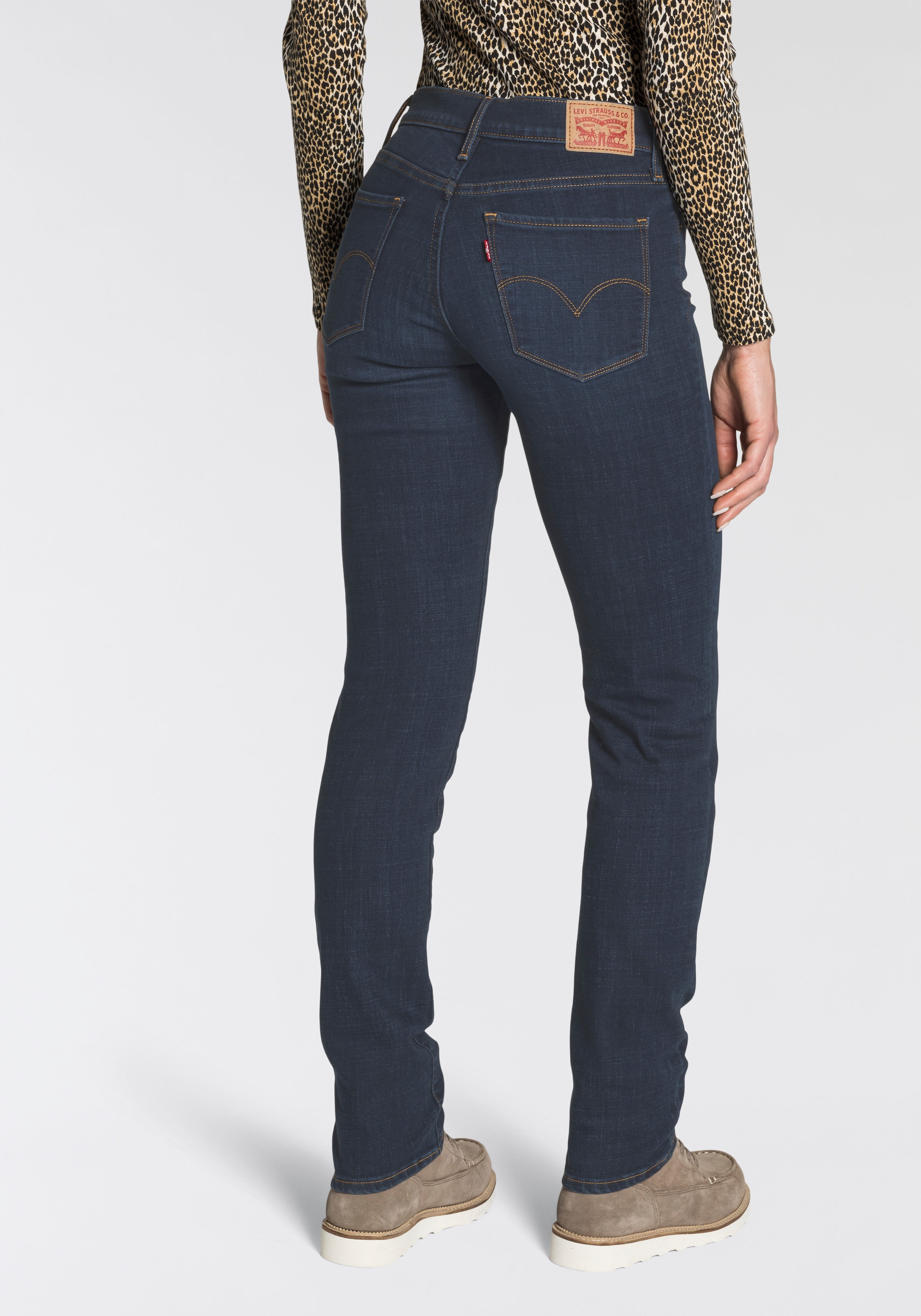 Levis Röhrenjeans "312 Shaping Slim", Schmale Shaping Slim Form günstig online kaufen