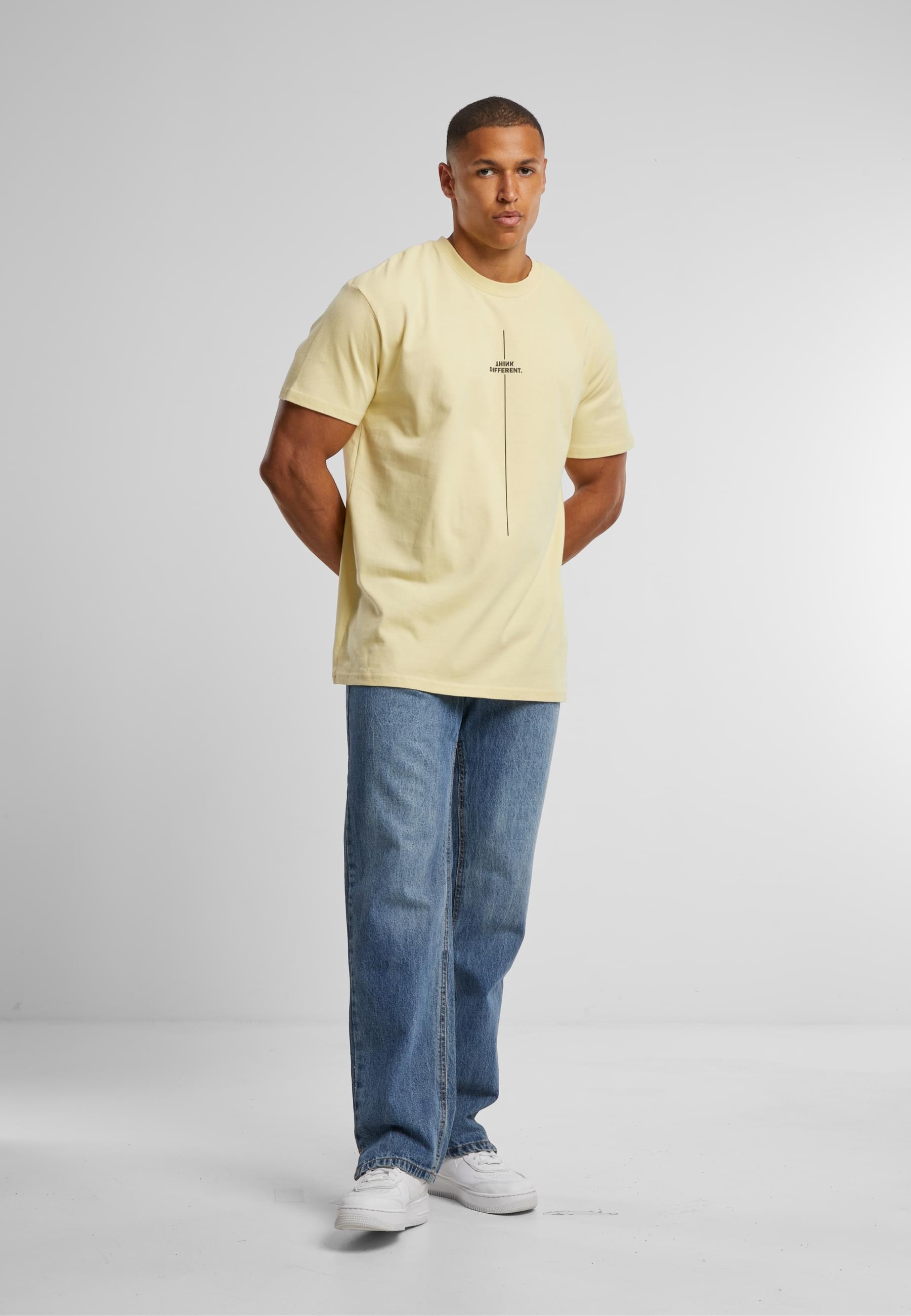 Merchcode T-Shirt »Merchcode Herren Think Different Heavy Oversized Tee«, (1 tlg.)