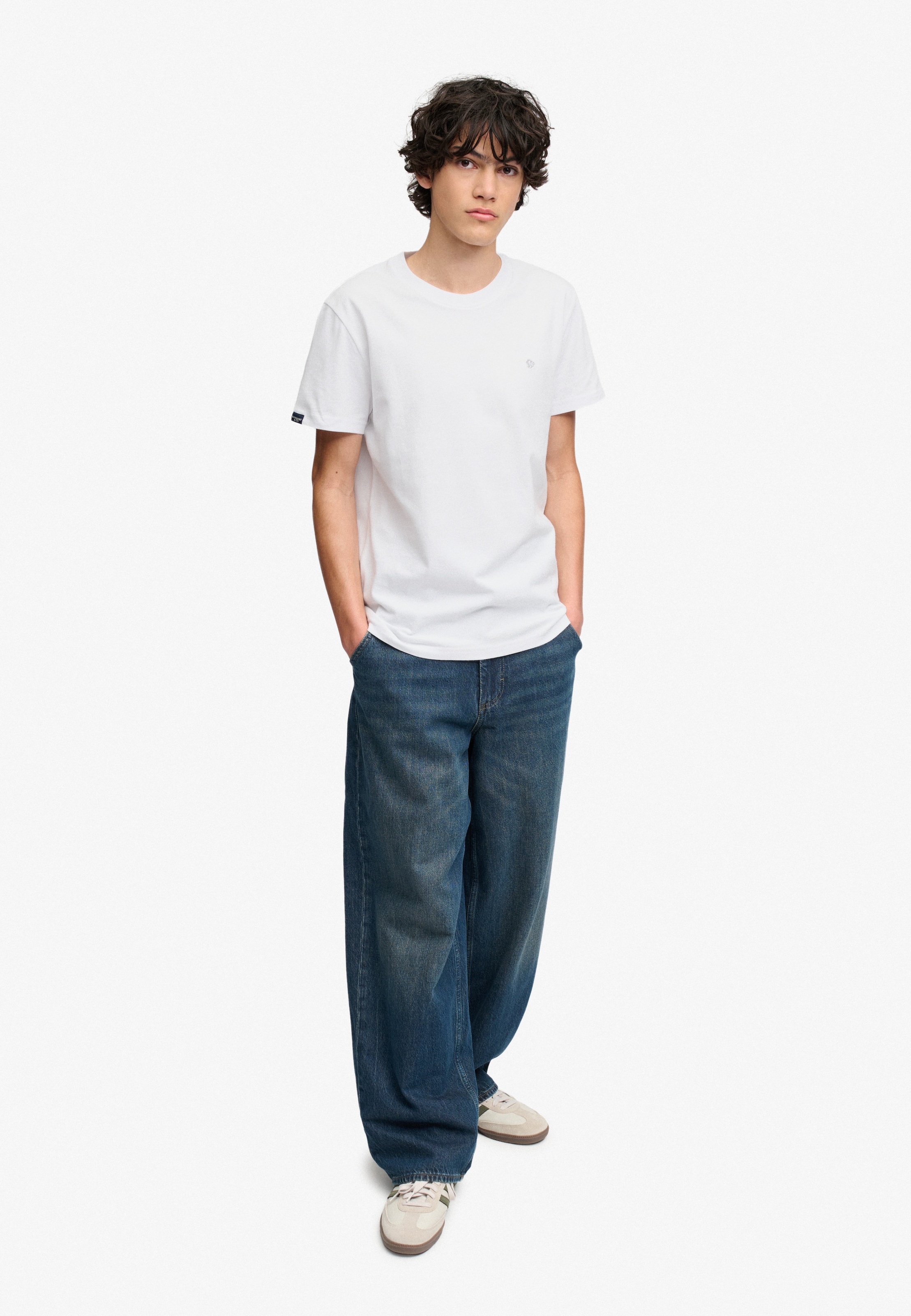 Superdry Rundhalsshirt »ESSENTIAL SDCO LOGO EMB TEE« Baumwolle, regular fit