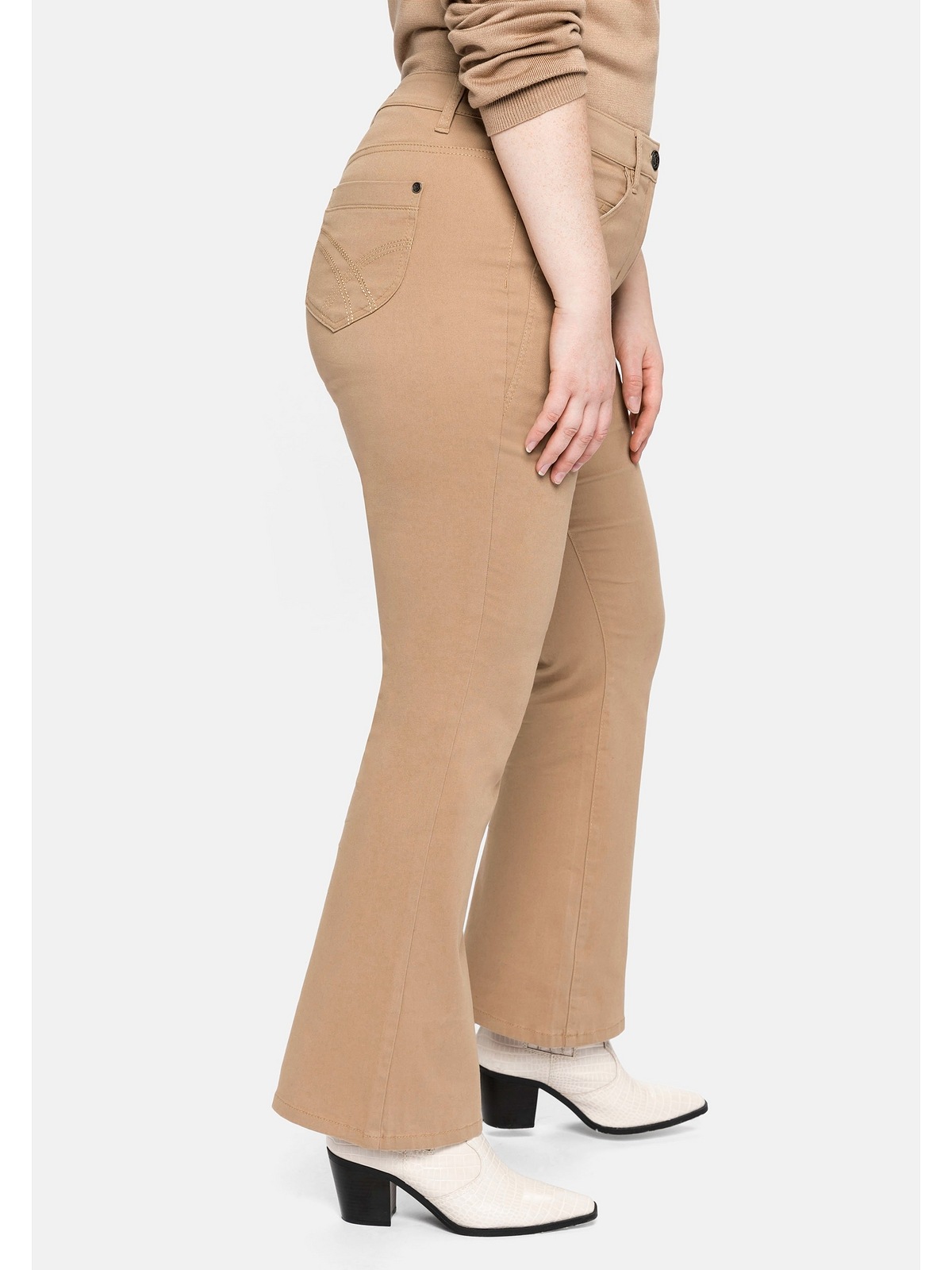 Sheego Bootcuthose »Große Größen«, mit Ziernähten an den Gesäßtaschen