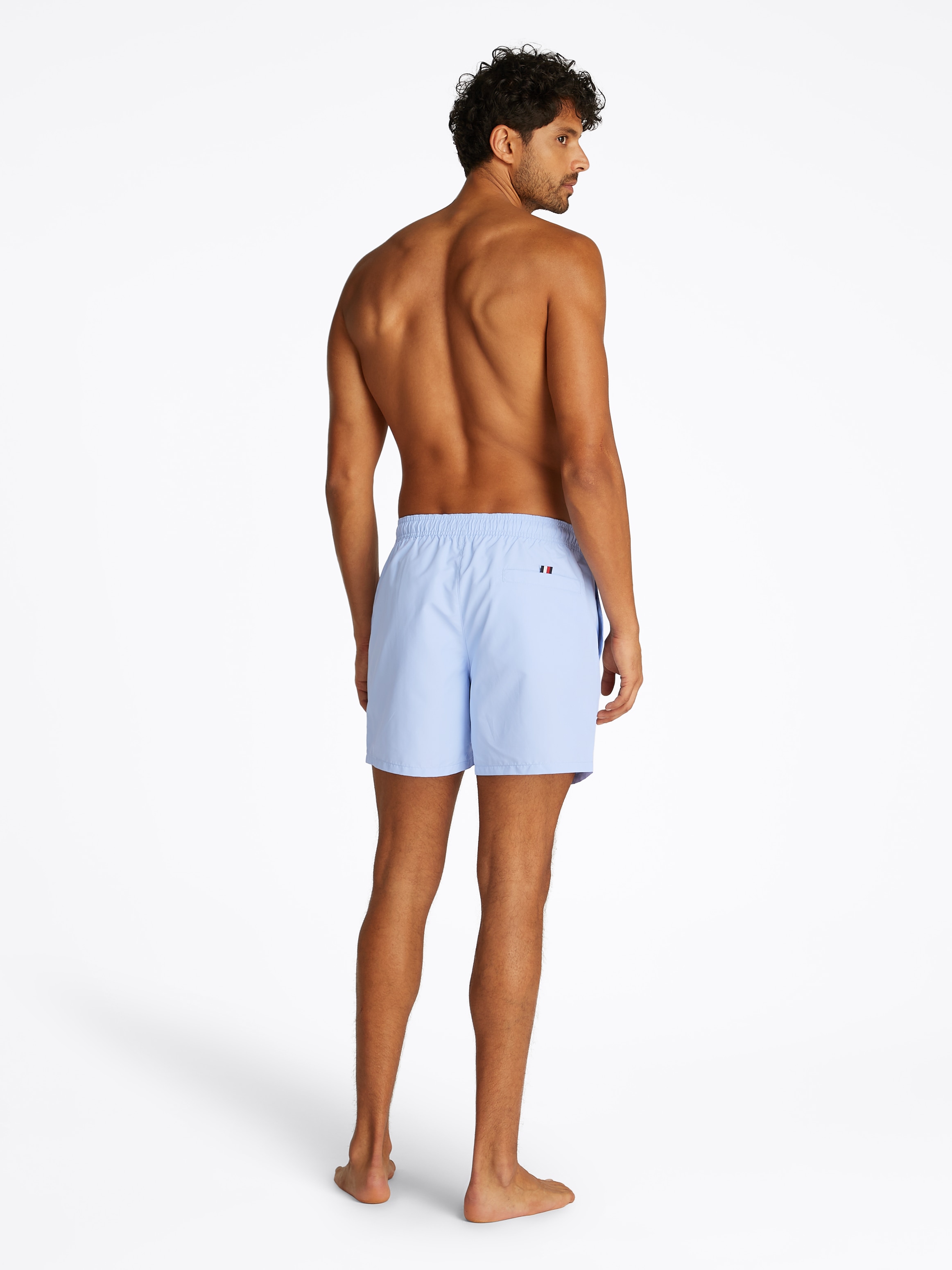 Tommy Hilfiger Swimwear Badeshorts »MEDIUM DRAWSTRING«, mit Logostickerei an der Hüfte