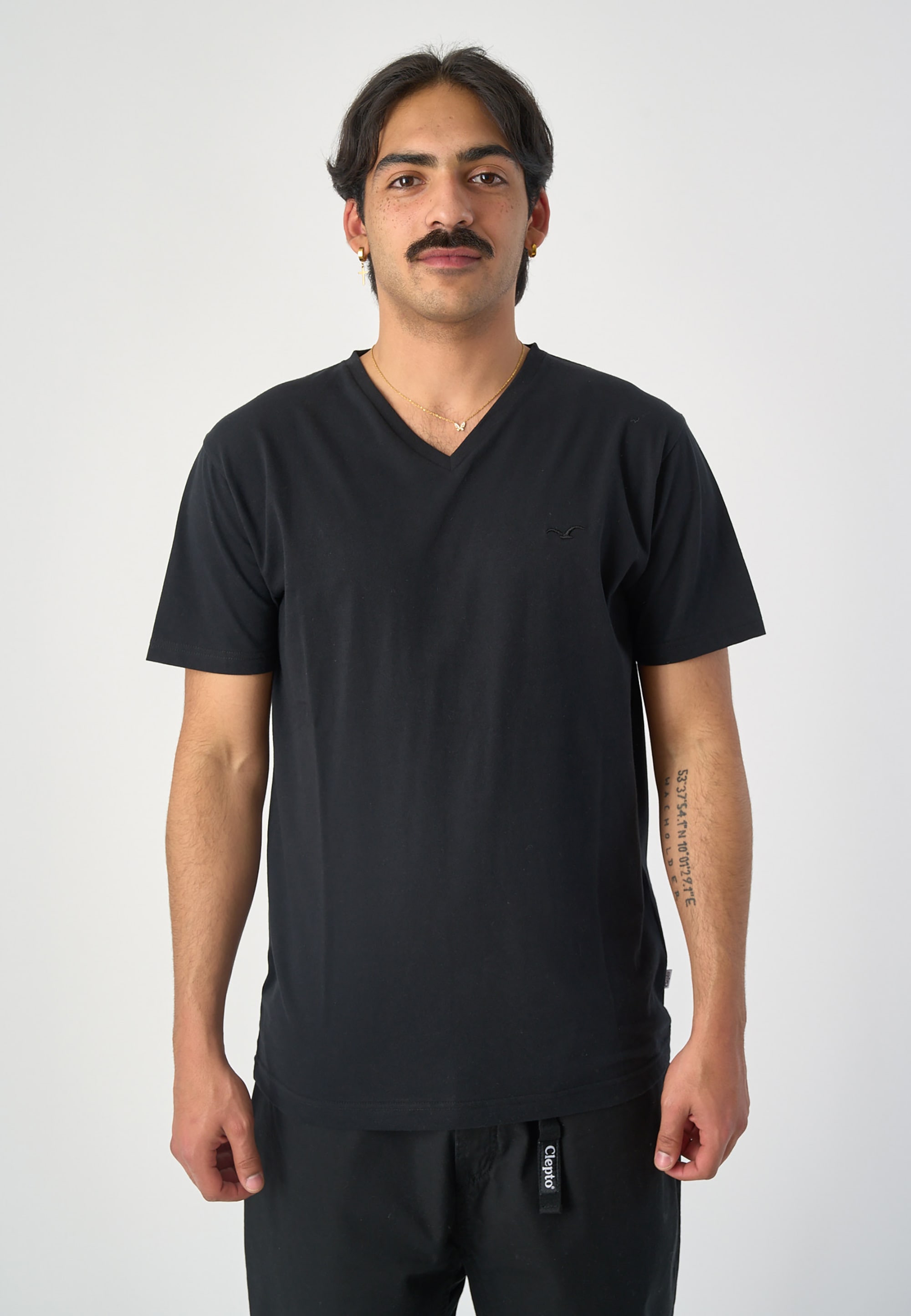 T-Shirt »Ligull Regular V«, mit lockerem Schnitt