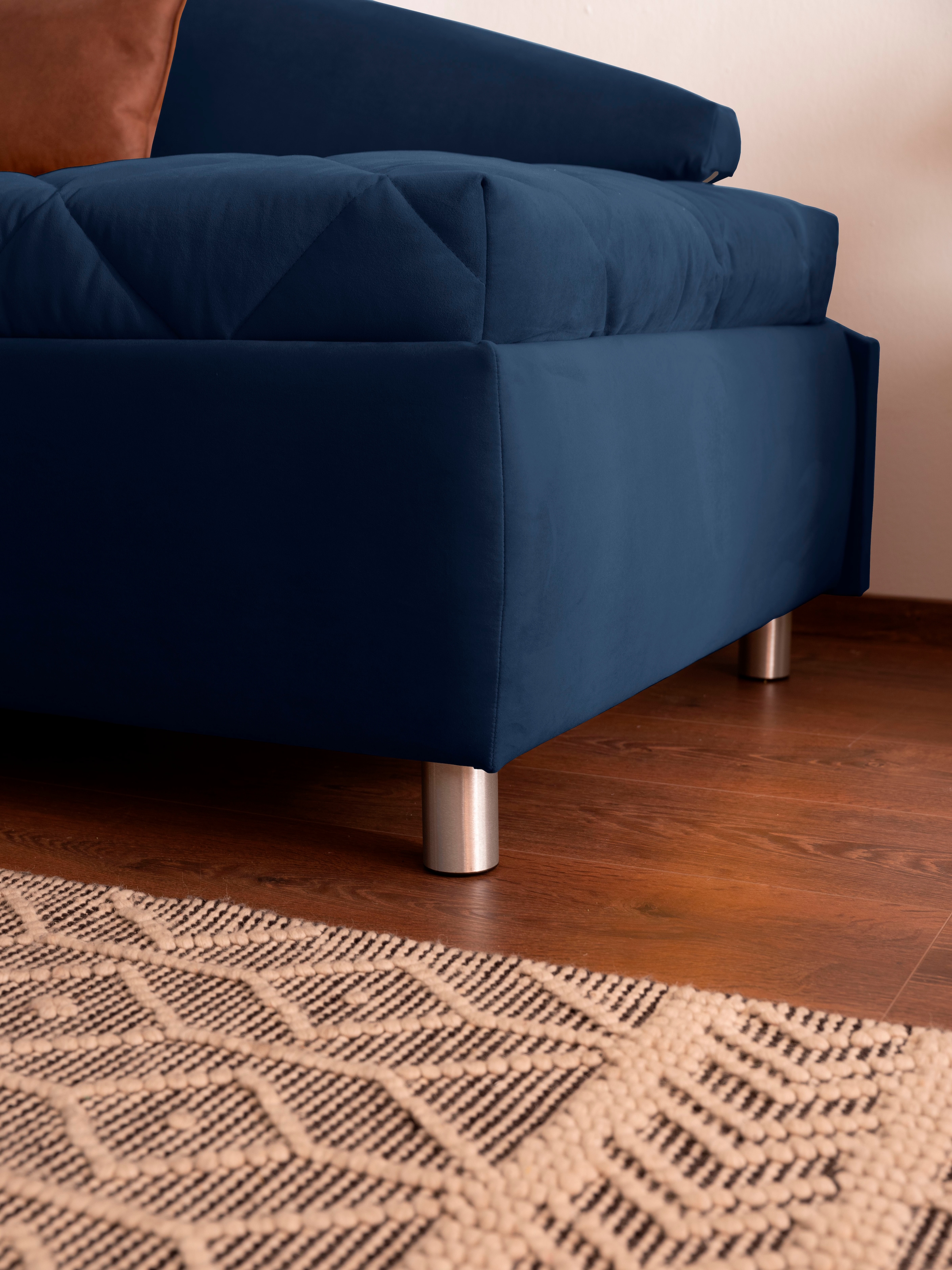 alina Schlafsofa, Bettkasten, Zierkissen-Set aus: 2 Stk. 40x40cm, 1 Stk. 30x30cm