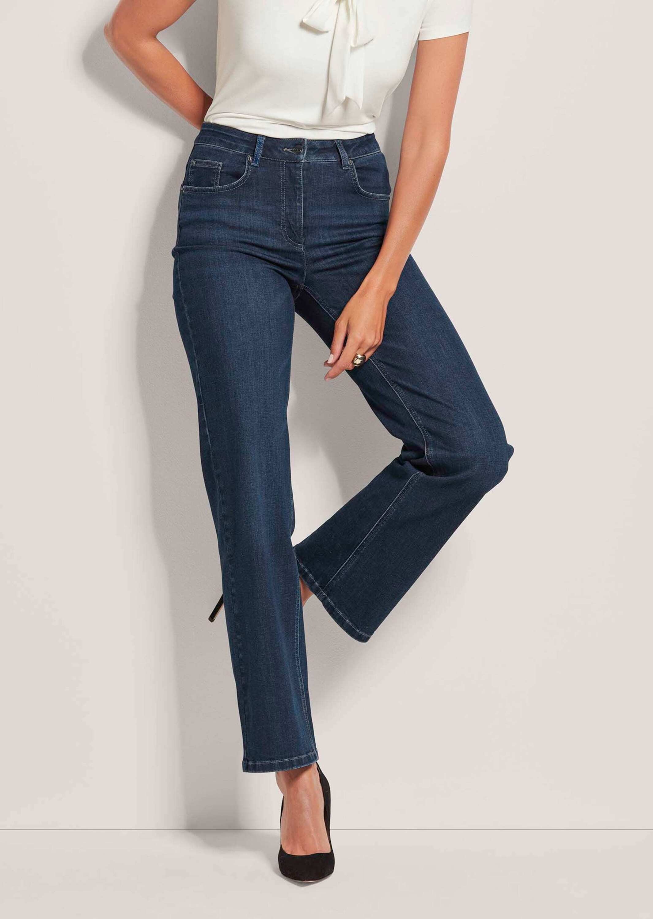 MADELEINE Regular-fit-Jeans »Denimhose Schmale Jeans im Five-Pocket-Style« Mit "M"-Stickerei auf der Gesäßtasche