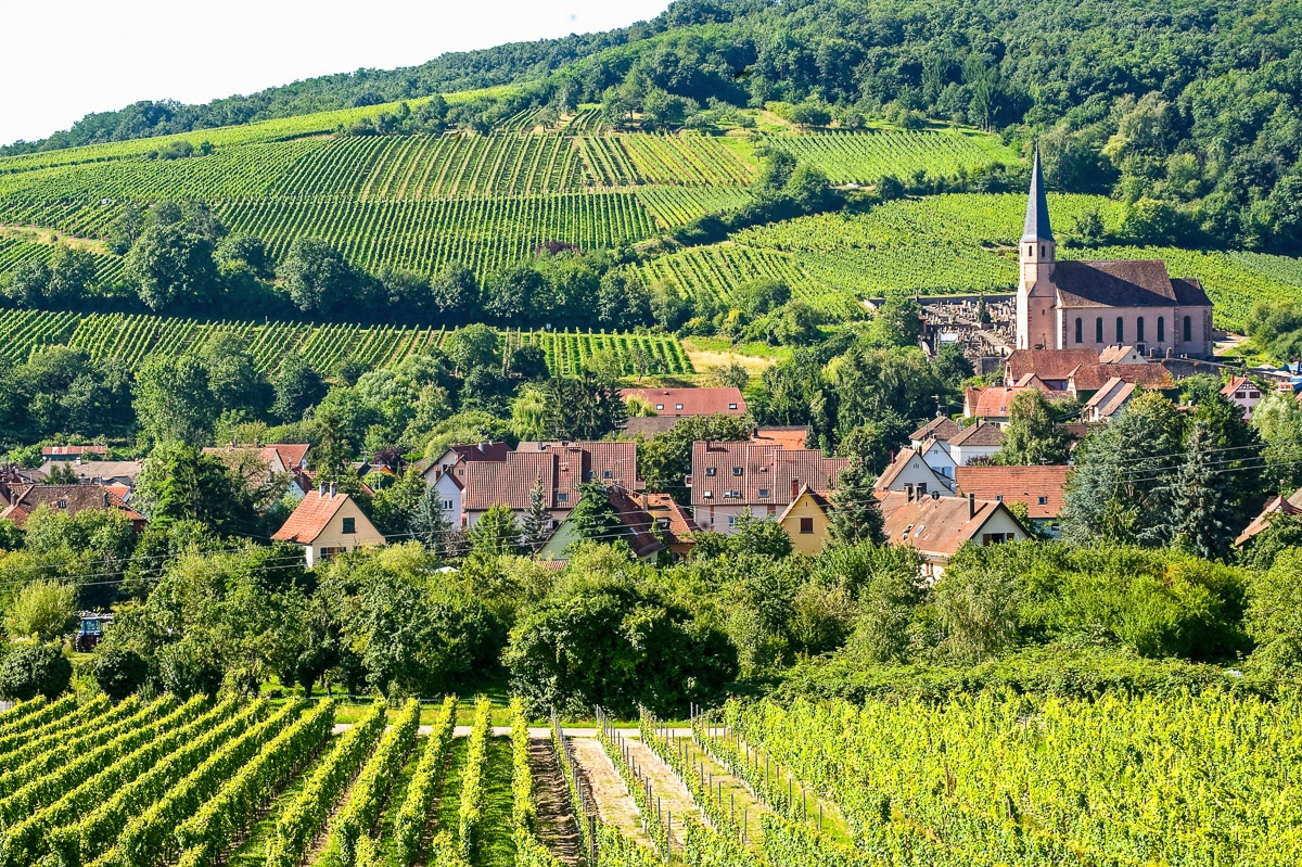 Papermoon Fototapete »Dorf in Landschaft«