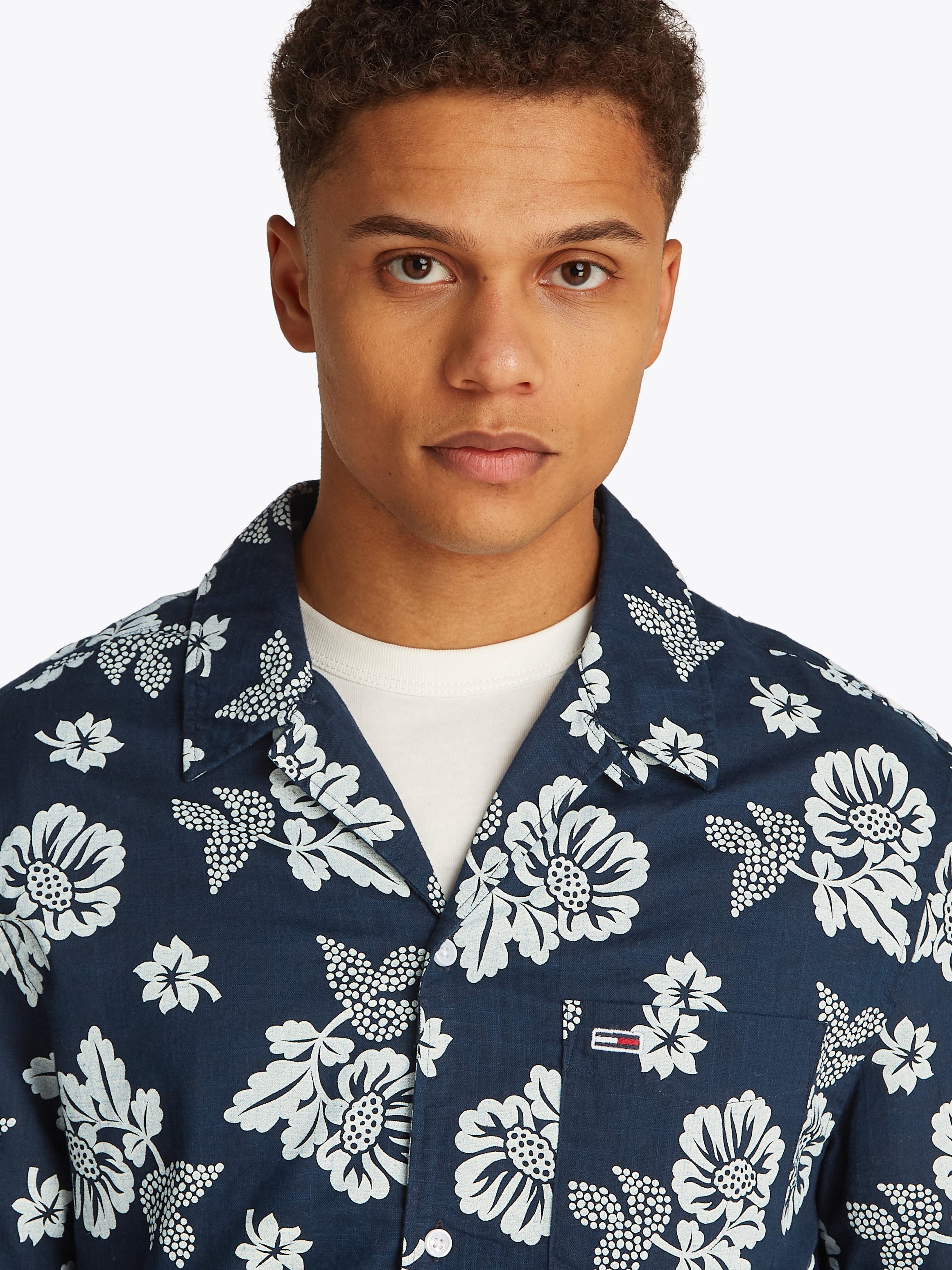 Tommy Jeans Kurzarmhemd »TJM REG SLUB AOP SS SHIRT EXT«