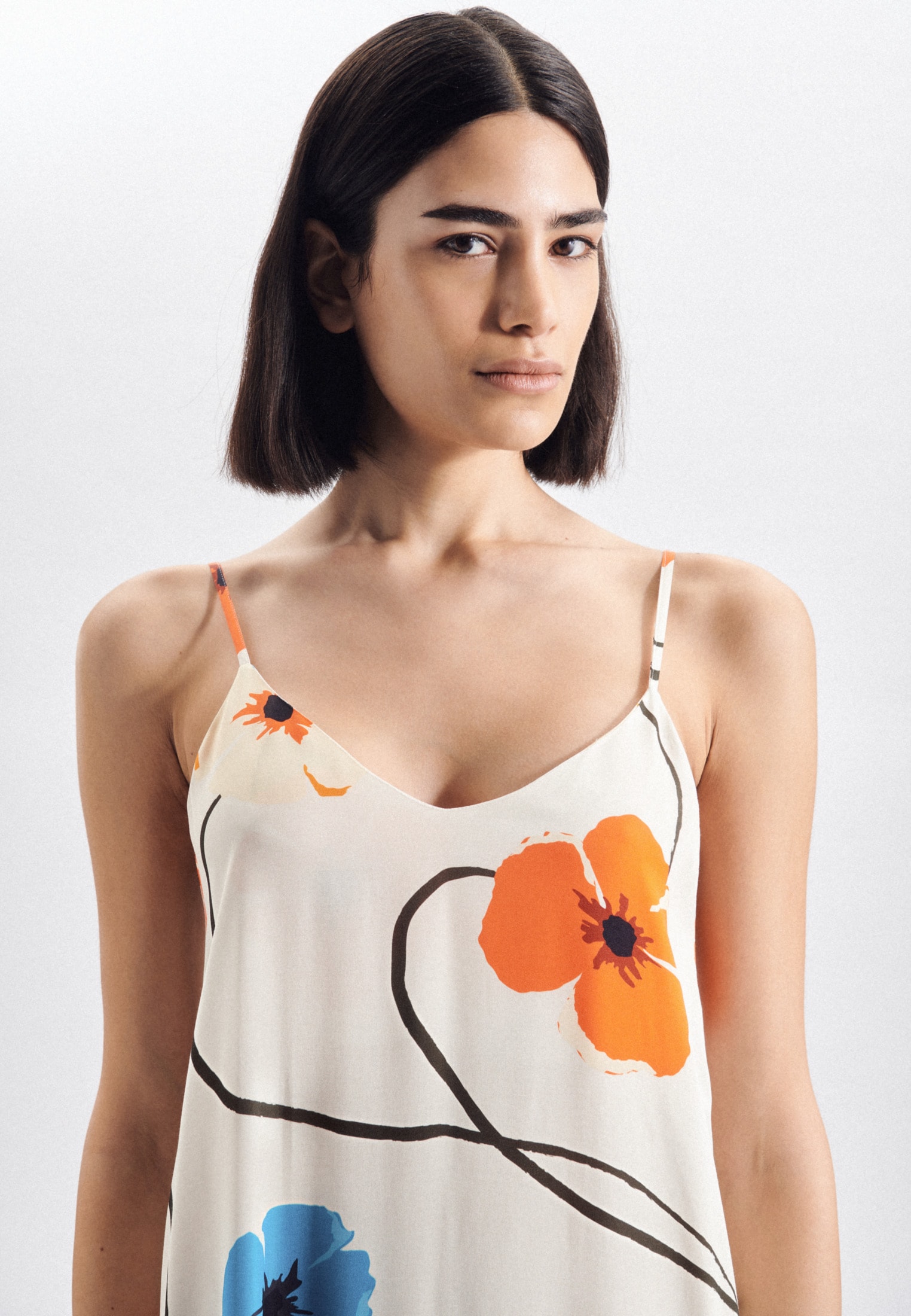 seidensticker Sommerkleid »Schwarze Rose«, Ohne Arm V-Neck Floral