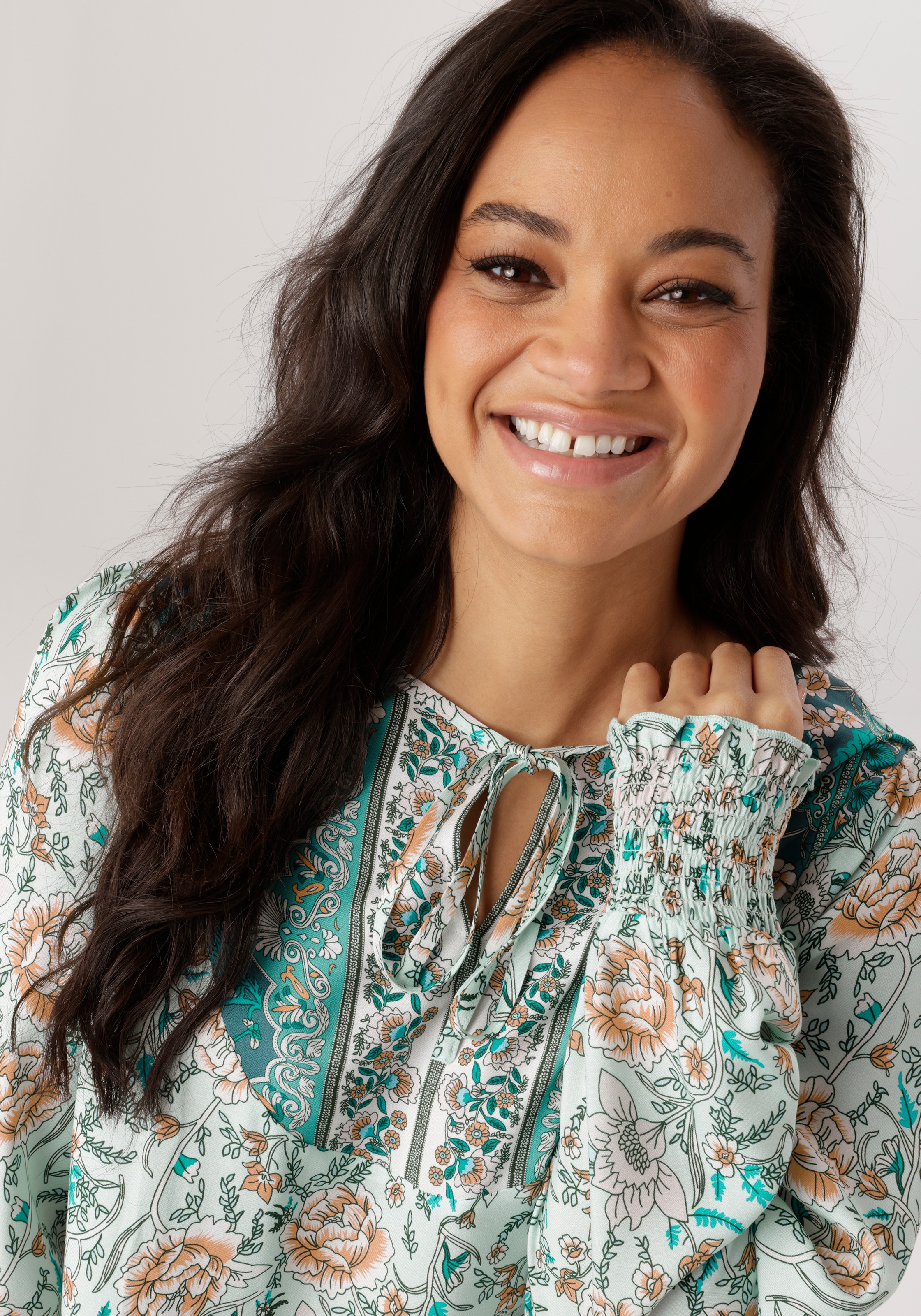 Thumbnail - Aniston PLUS Schlupfbluse in Blumendessin - NEUE KOLLEKTION