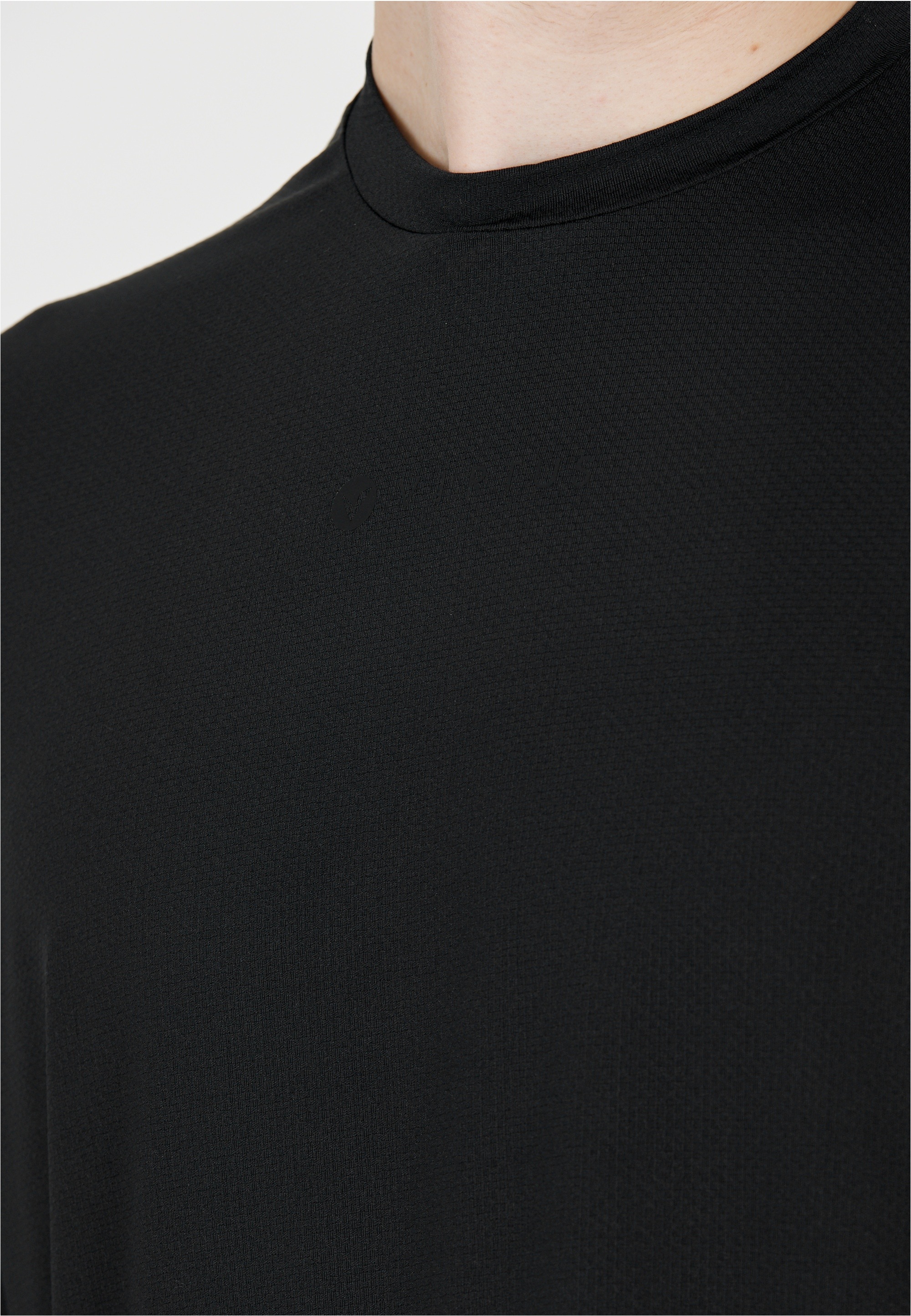 Virtus Funktionsshirt »Roger«, mit antibakterieller Silver -Technologie