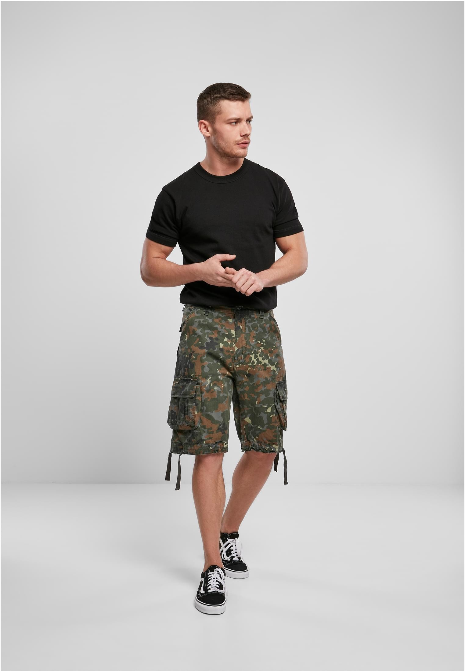 Brandit Stoffhose »Brandit Herren Urban Legend Cargo Shorts«, (1 tlg.)