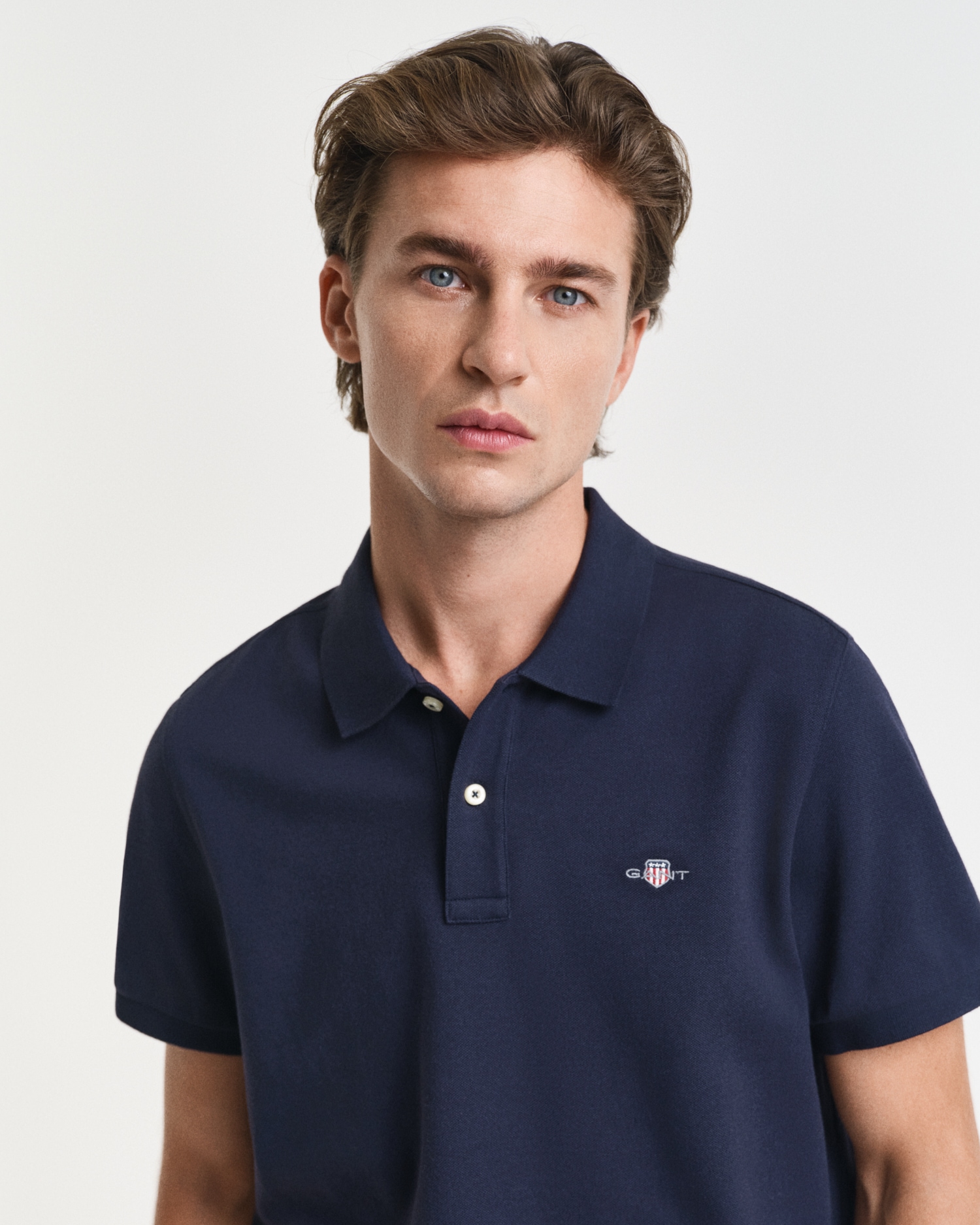 Gant Poloshirt »REG SHIELD SS PIQUE POLO« mit Logo und Flachstrickkragen 100% Baumwolle Pique