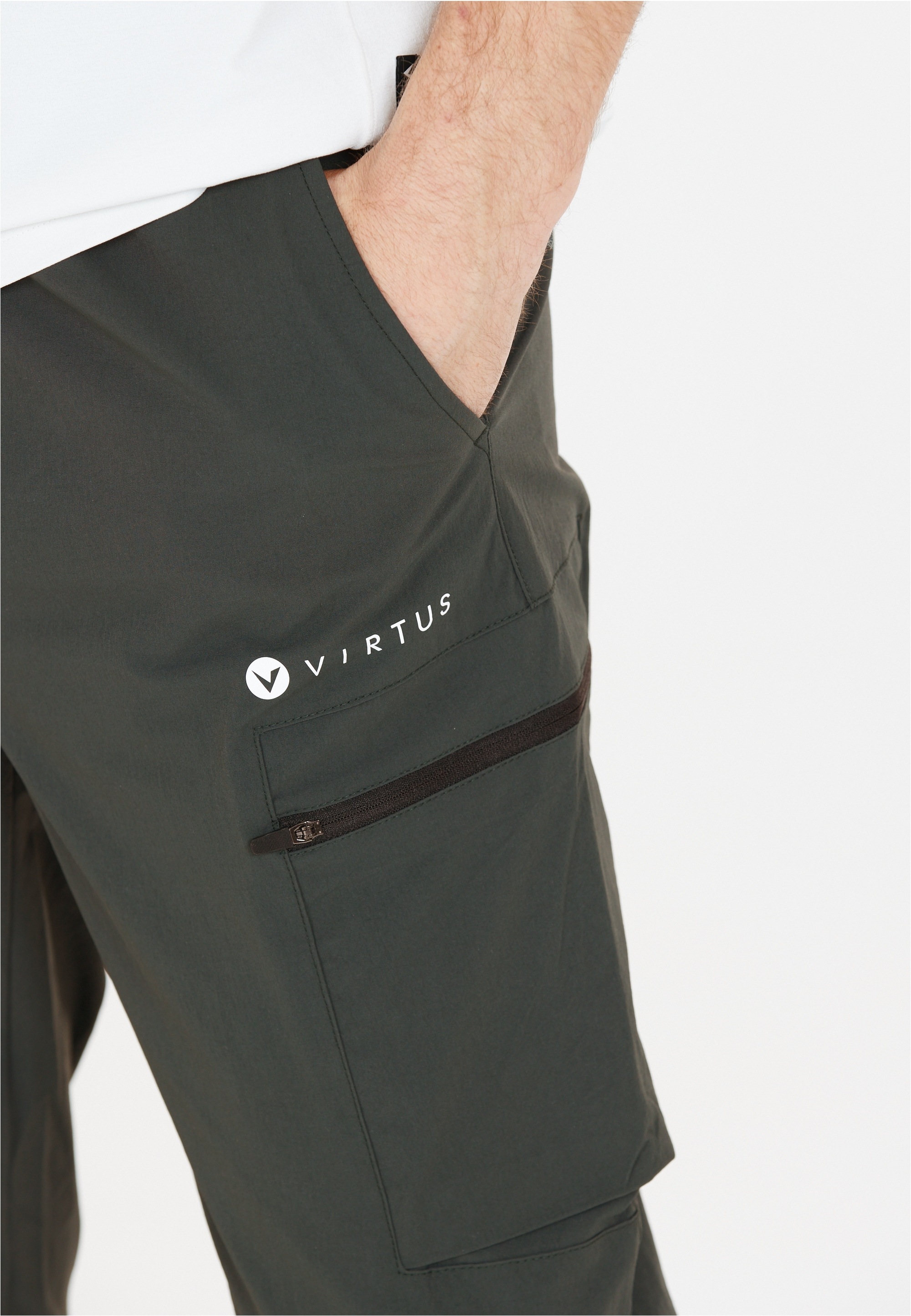 Virtus Sweathose »Ayden«, im funktionalen Cargo-Design