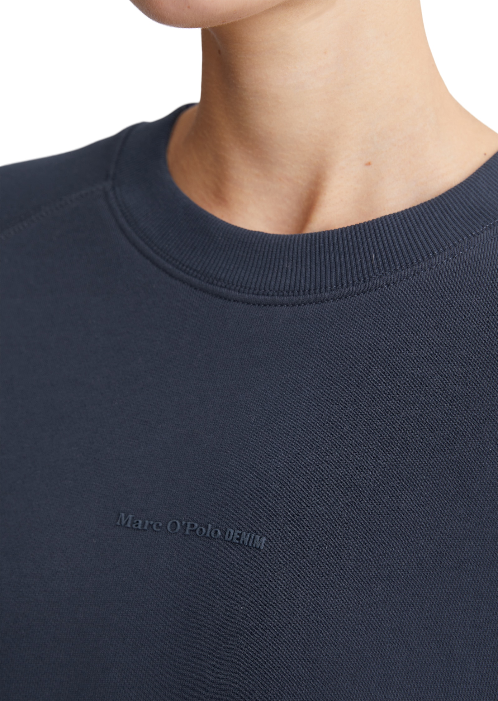 Marc O'Polo DENIM Sweatshirt, Im modernen O-Shape, locker geschnitten und Raglanärmeln